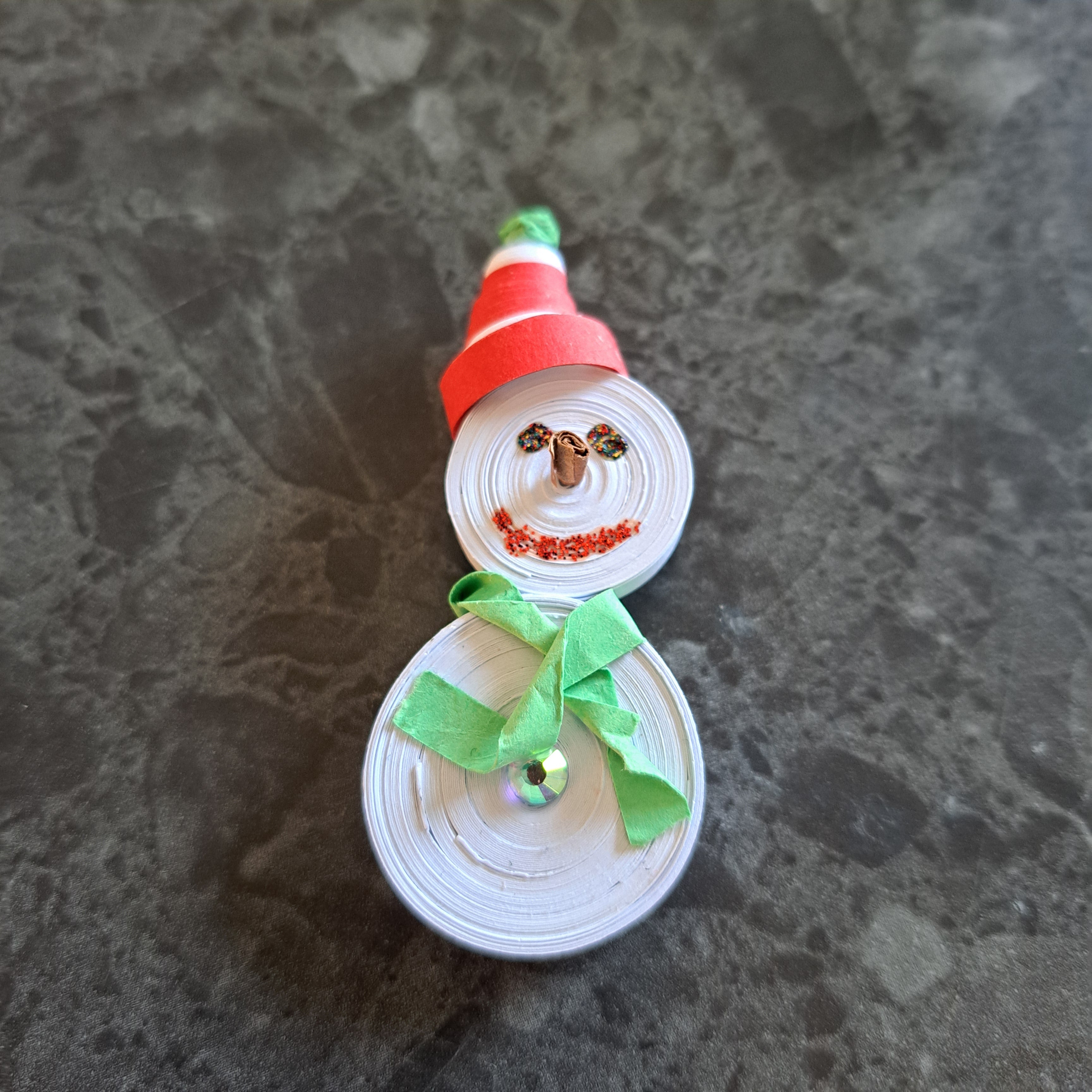 Paper quilled Christmas decorations