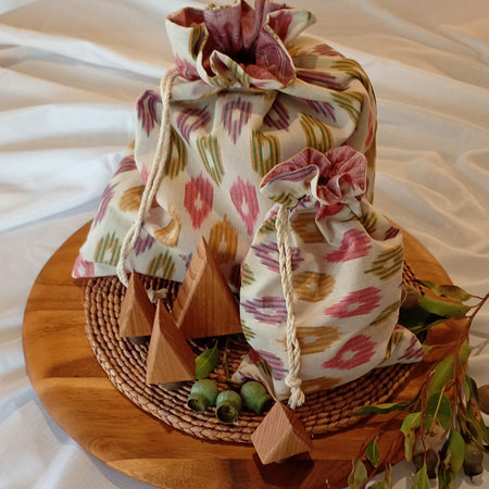 Reusable Fabric Gift Bags | Set of 2 - Pink Diamonds