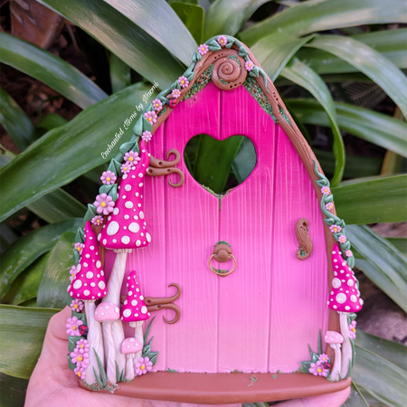 Sweet Heart Pink Ombre Fairy Door