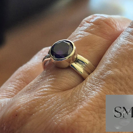 Elegant Amethyst Sterling Silver Ring