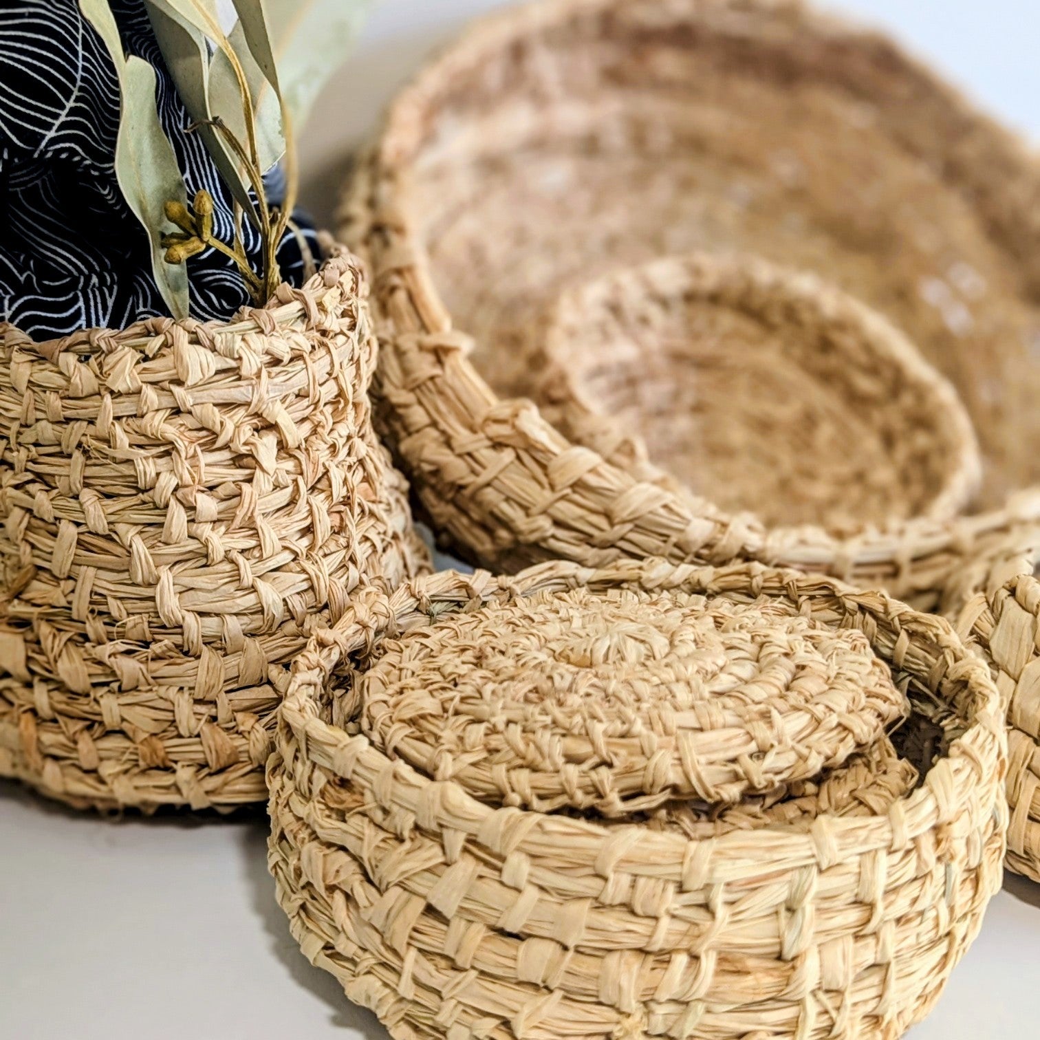 Coasters  & Woven Basket Gift Set of 4  | Coiled Basketry - Natural Raffia Tableware