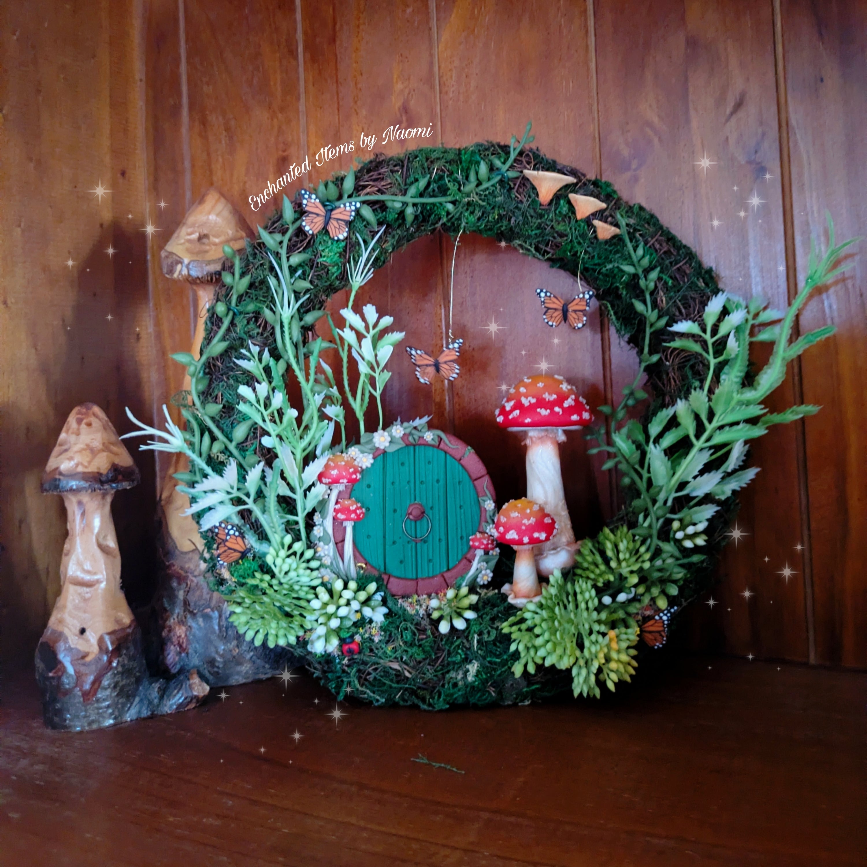 Hobbit Door & Amanita Mushroom Wreath – Enchanted Forest Decor