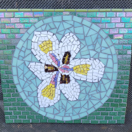 Serene Smalti Mosaic Flower