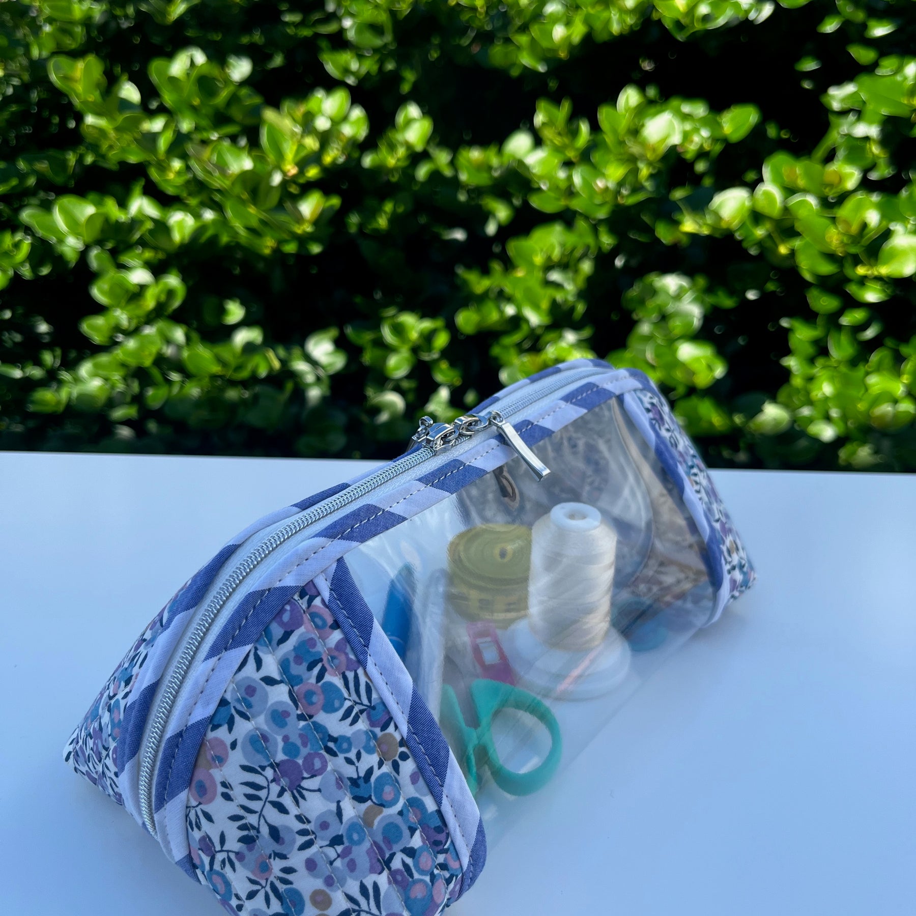 Liberty Clearly Trixie pouch - Wiltshire E (Liberty Tana Lawn)
