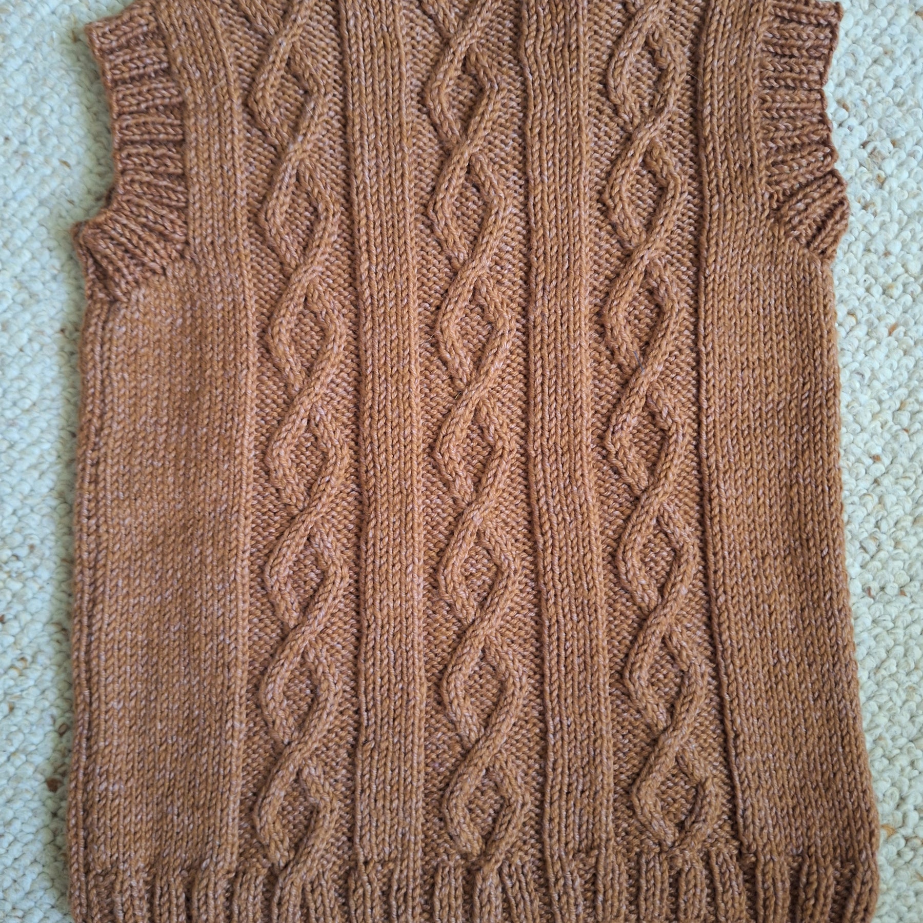 Snuggly 'Brown Bear' Toddler-Kid's Cable-knit Vest. Sz 2-4 Yrs*