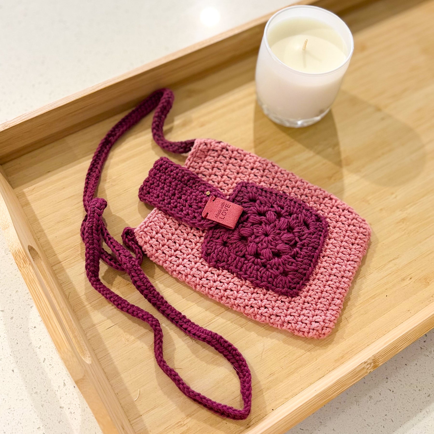 #046-4 Mobile phone bag with pocket