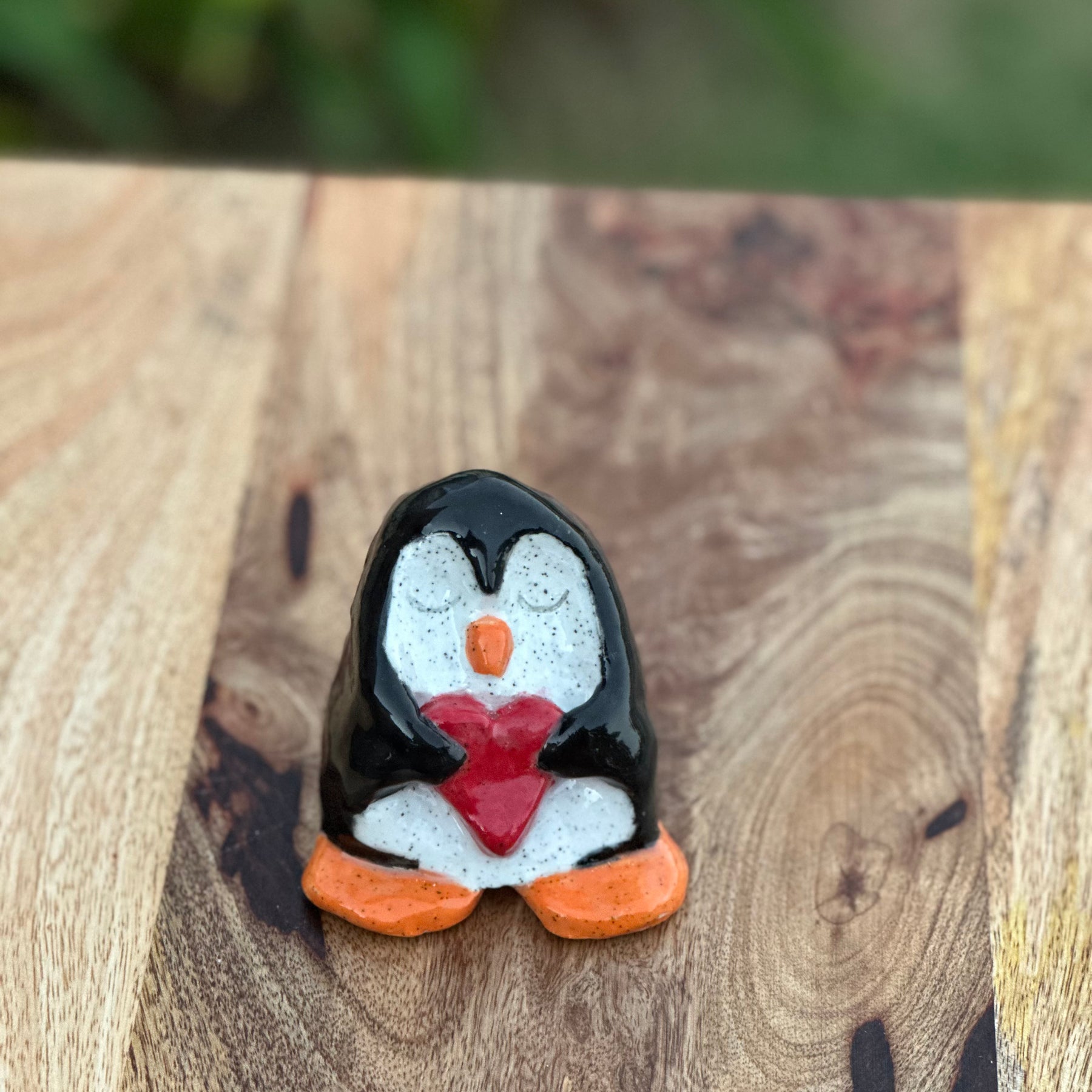 Penguin with Heart – Ceramic collectable