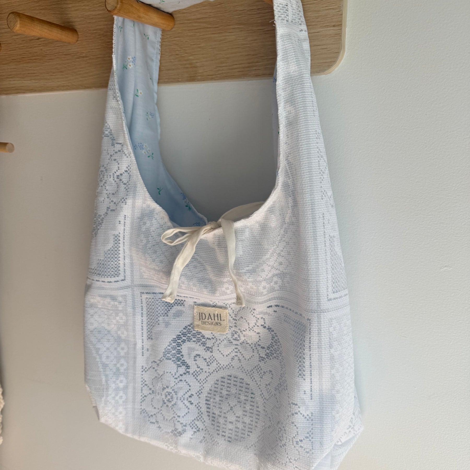 Vintage Lace Shoulder Bag