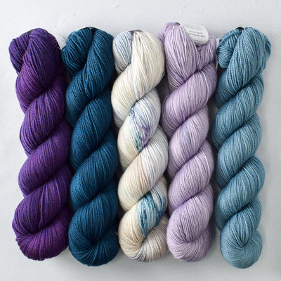 Lilac - 4ply Deluxe Hand Dyed Sock Yarn