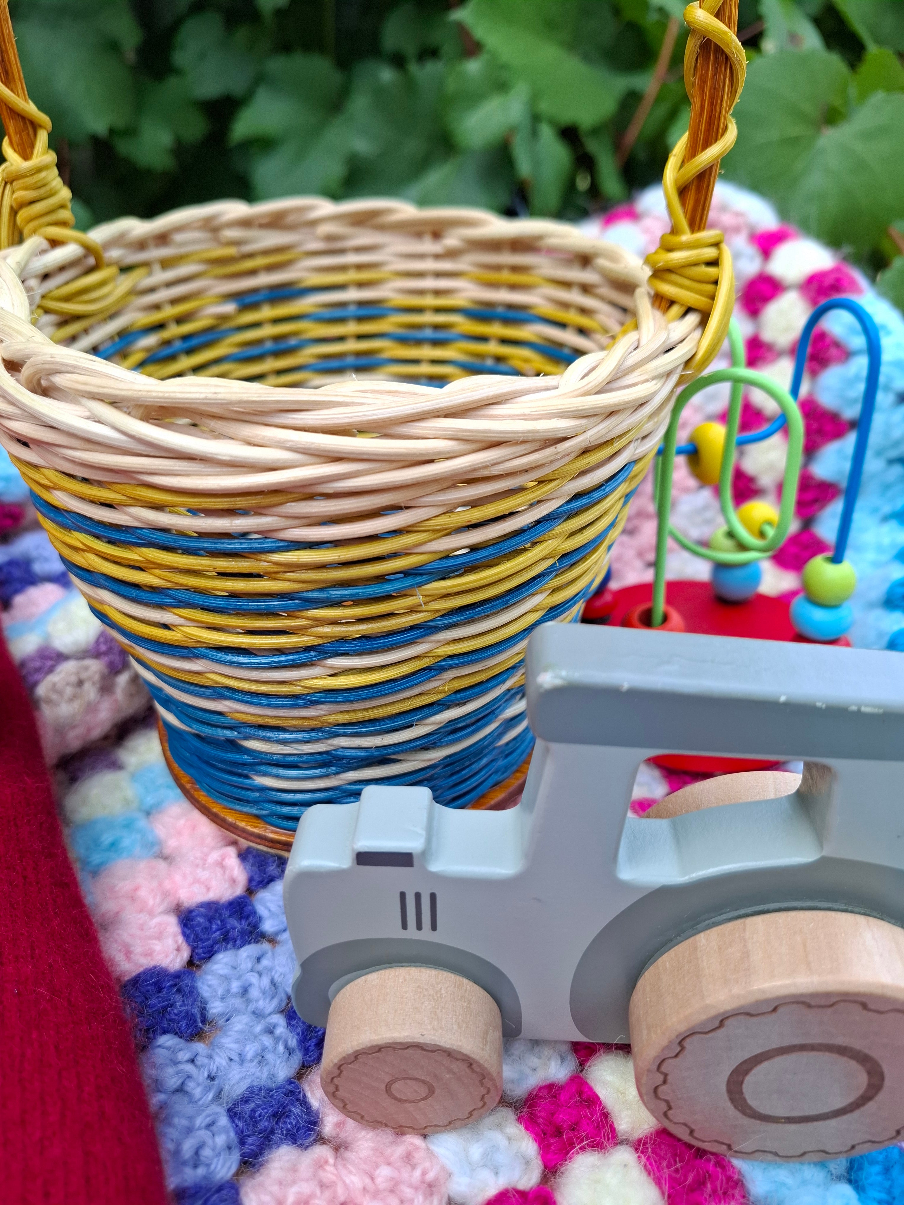 Basket children toys play gifts entertainment birthday easter