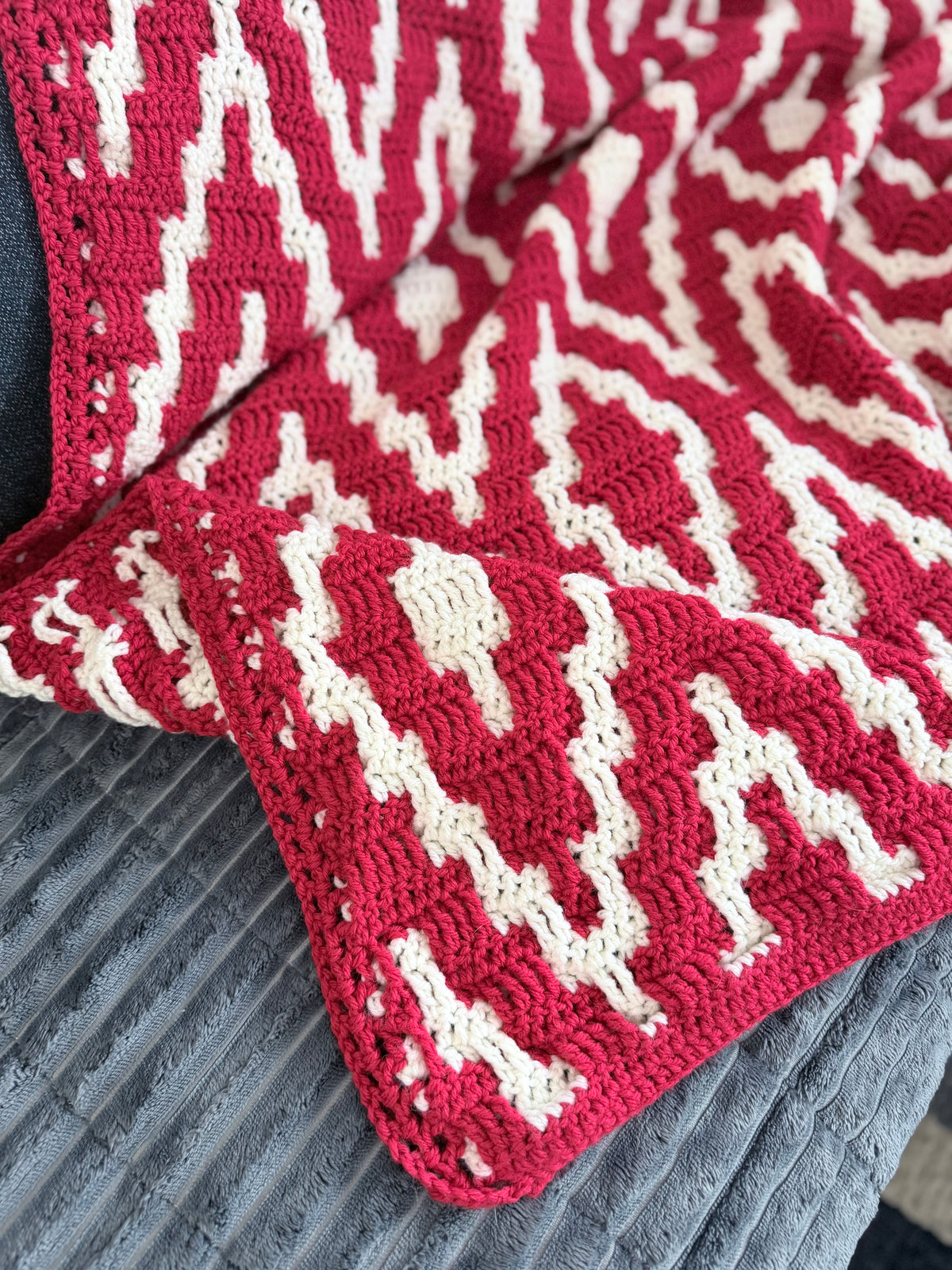 #001 - Cut Diamond Throw / Blanket