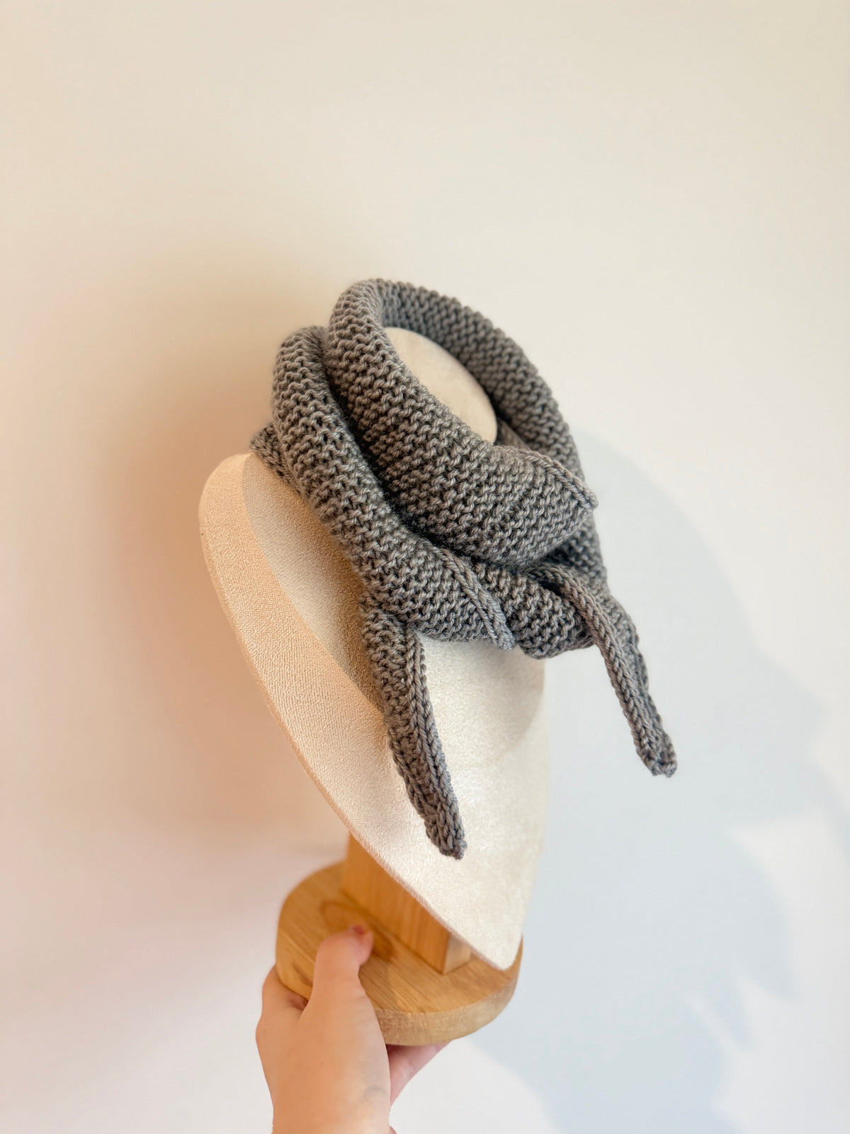 Knitted sophie scarf in grey