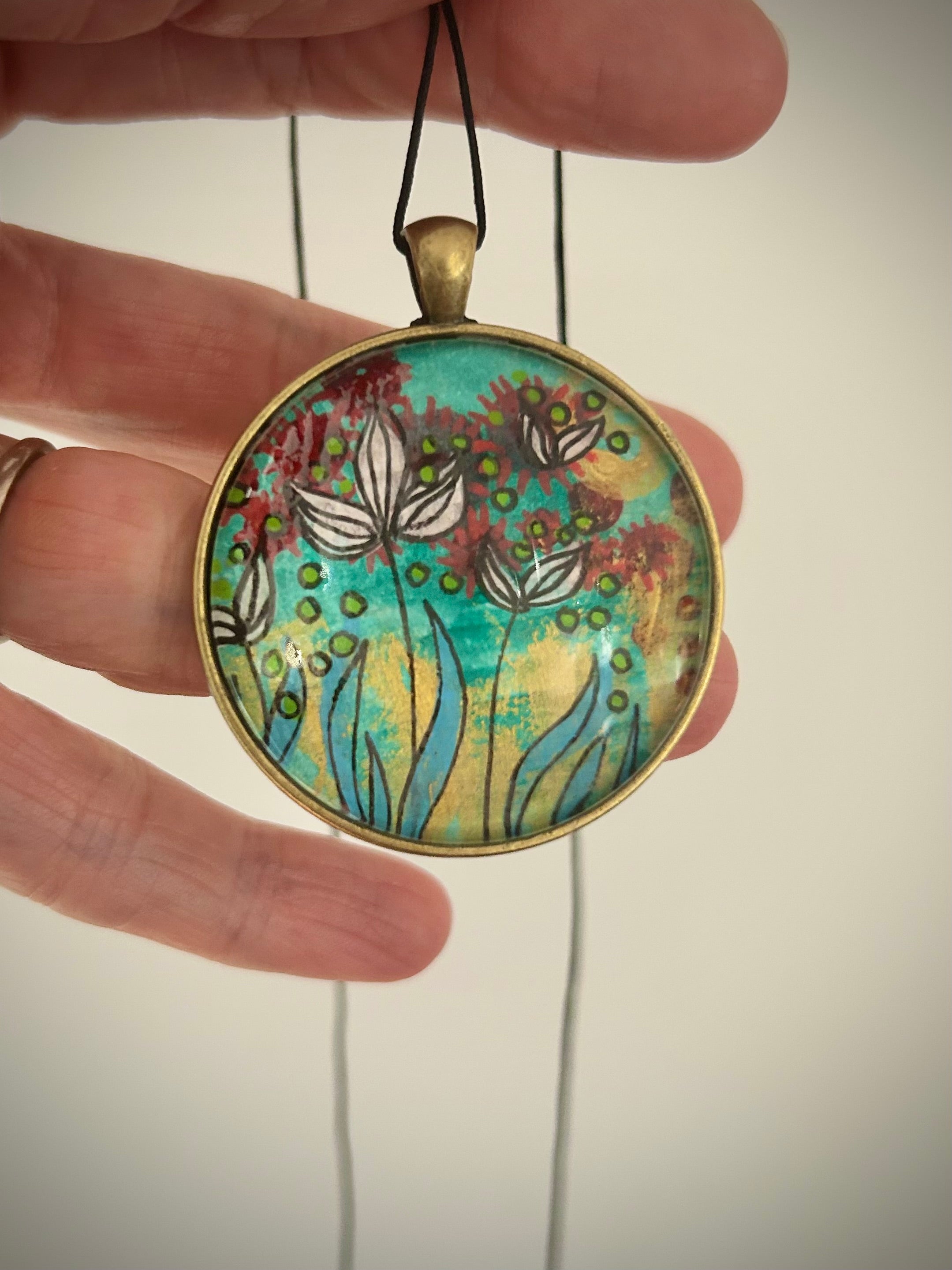Hand-painted necklace : Emerald Earth