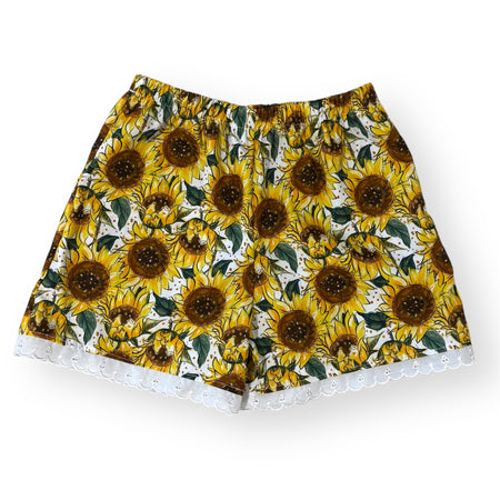 Girls Cotton lace hem Shorts - MIXED PRINTS AND SIZES