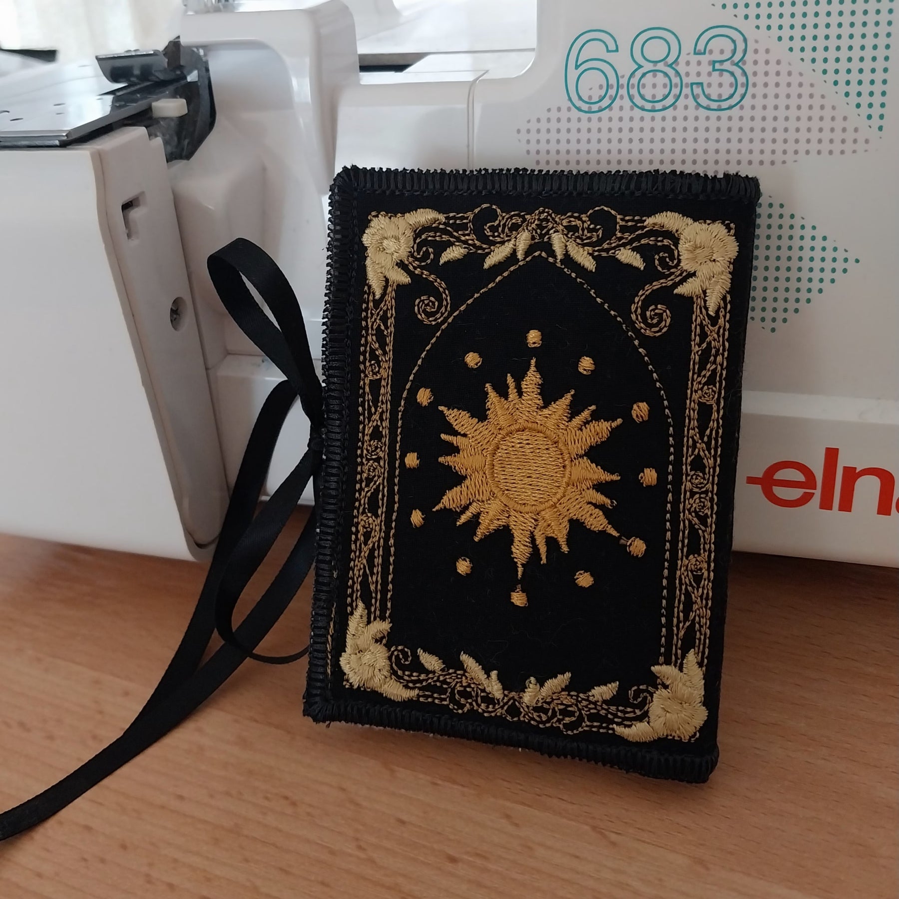 Fairytale Castle Black Needle/Backpack Pins Book