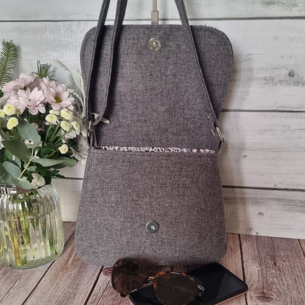 Upcycled small messenger bag - grey & black filigree pattern