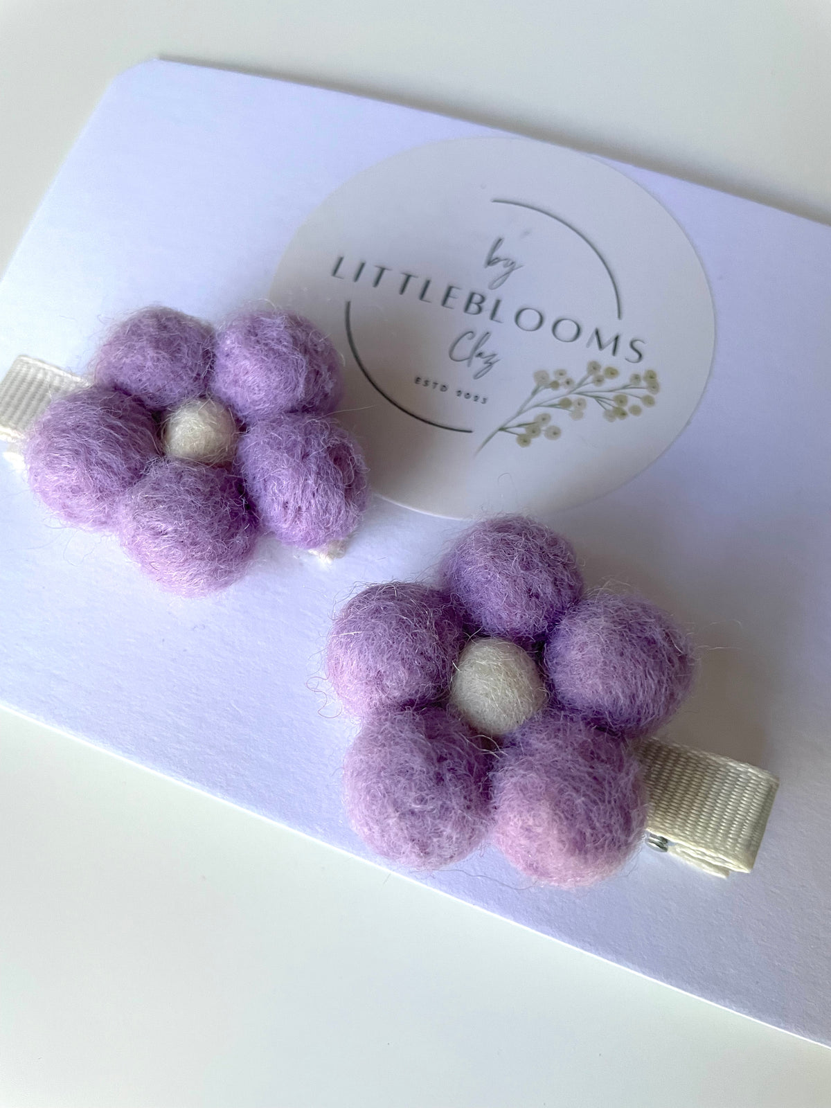 Pom Pom daisies clips - set of 2