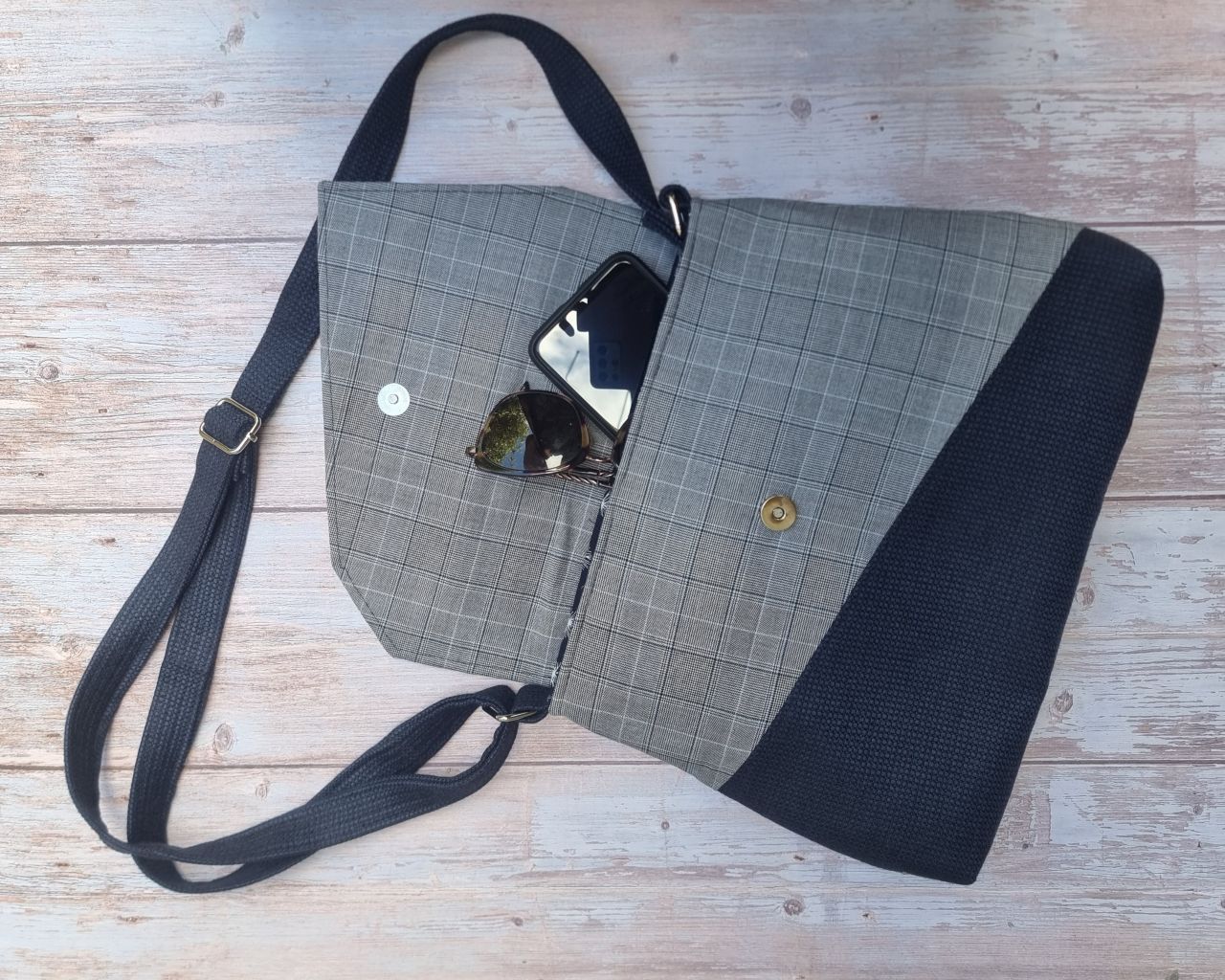 Upcycled classic vintage style handbag - Prince of Wales grey & navy