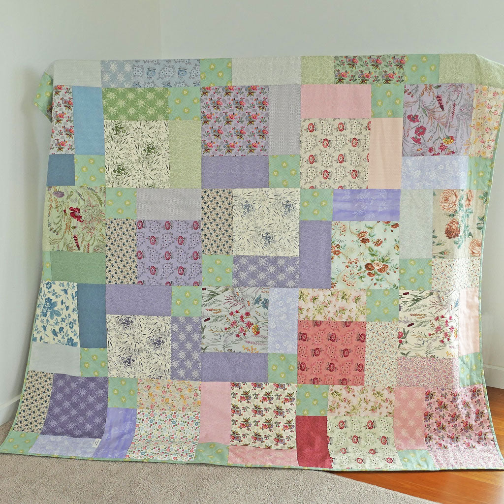 Chenille backed, machine pieced, handmade QS quilt. Free shipping