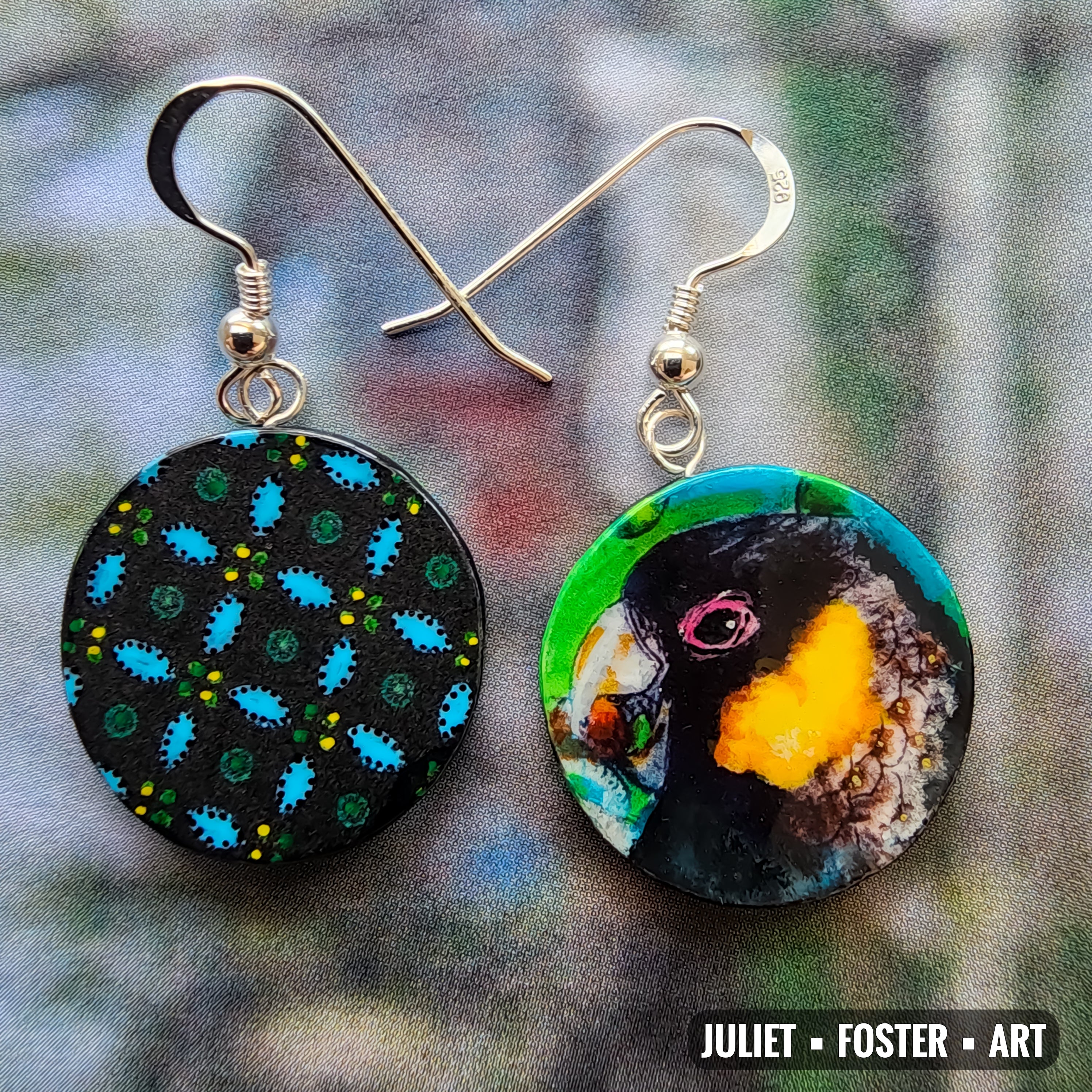 Yellow-tailed cockatoo bird earrings, silver, handpainted, handcarved