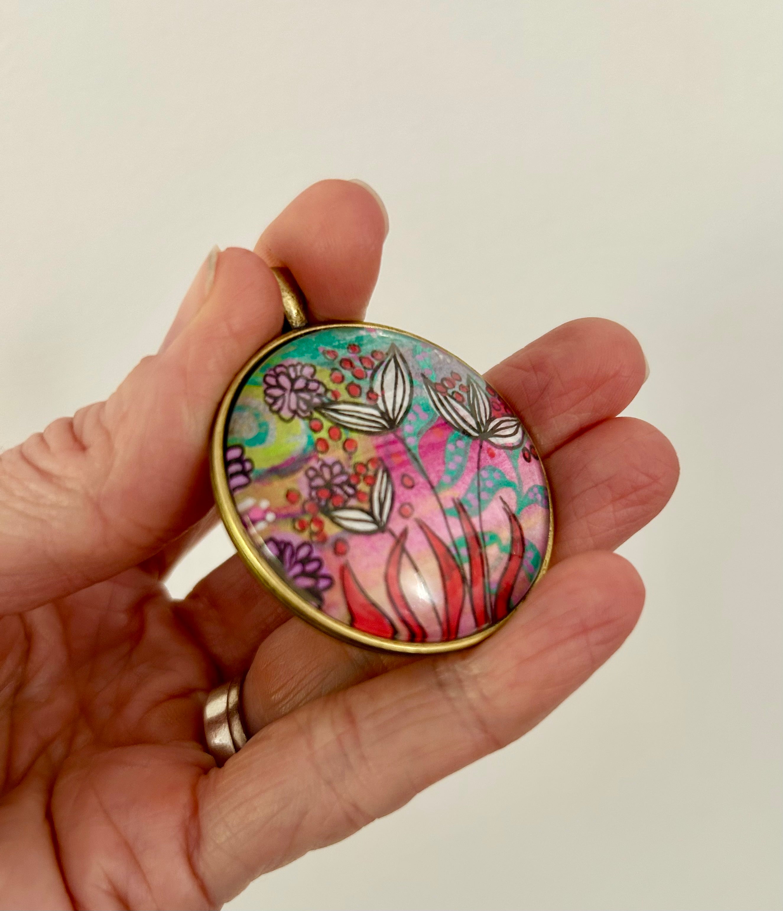 Hand-painted necklace : Peppermint Blooms