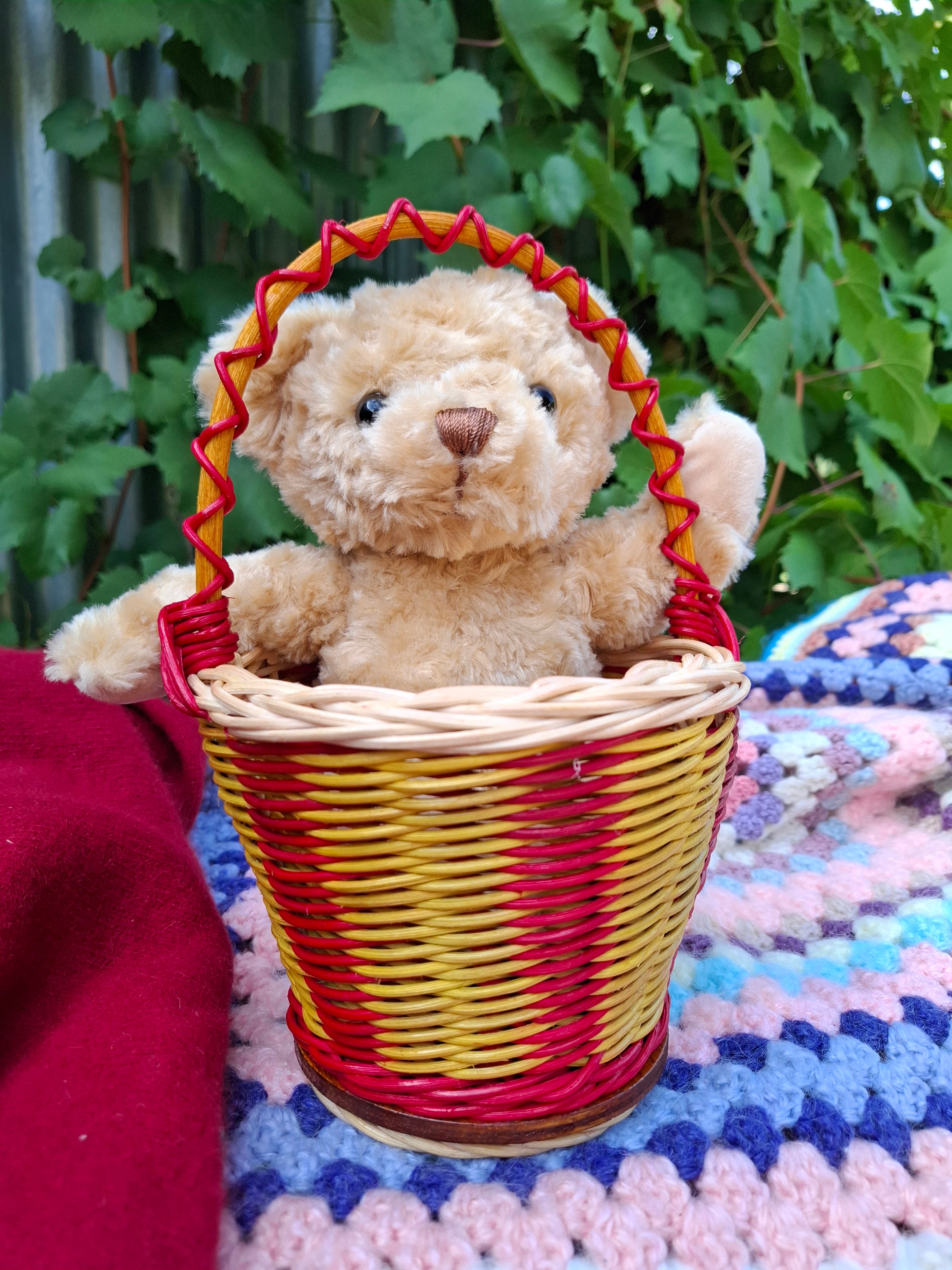 Basket children toys play gifts entertainment birthday easter