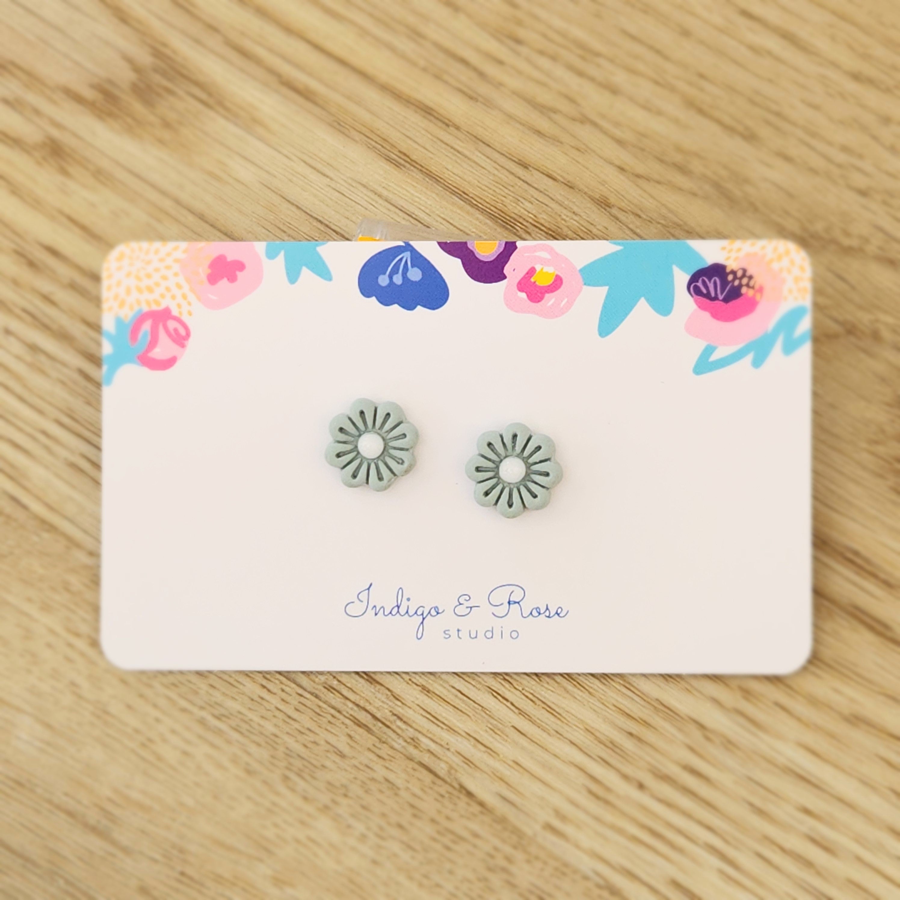 Emmy Studs (various colours)