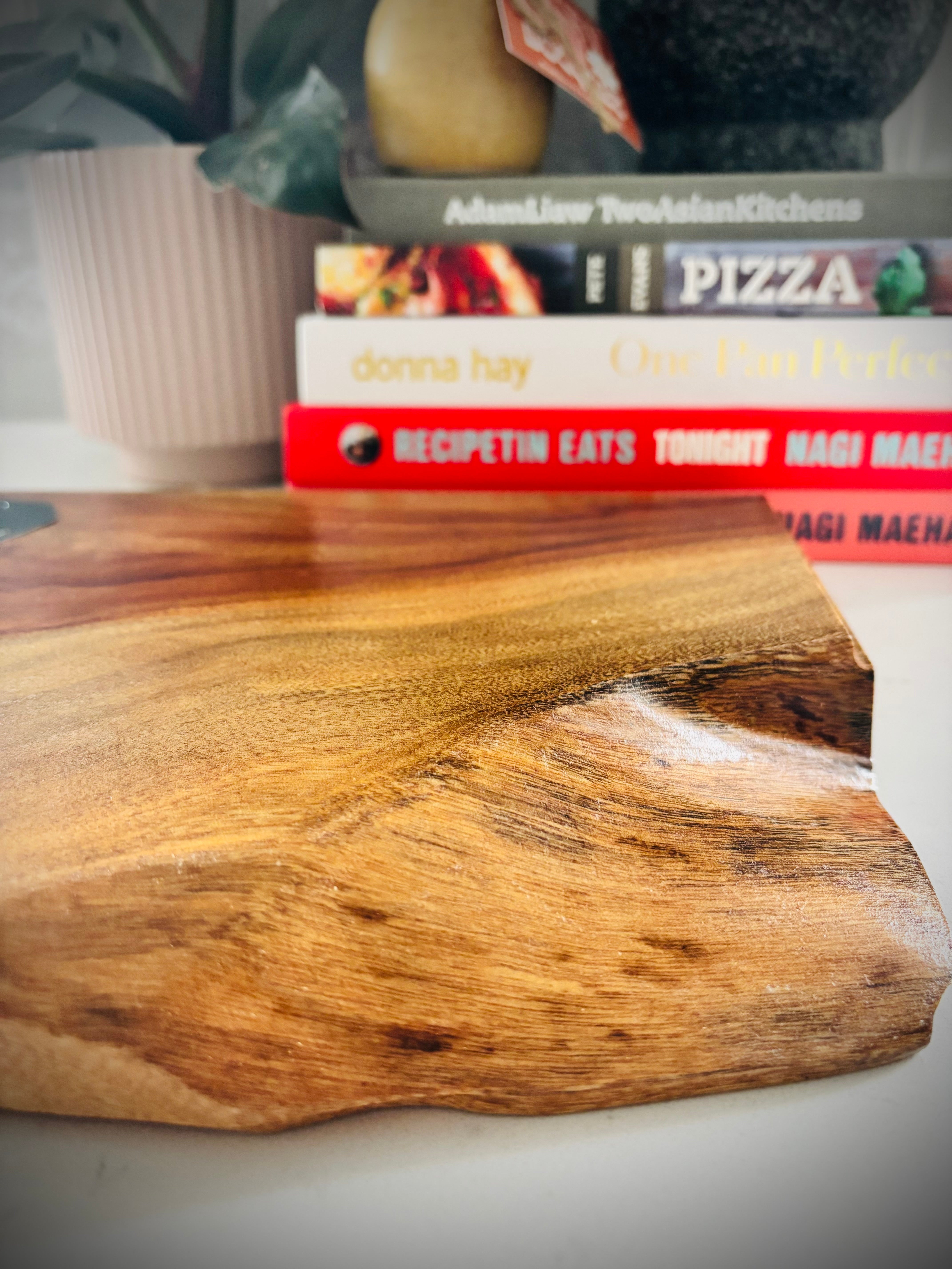 Hardwood Camphor Laurel Charcuterie Board 300x220x35mm