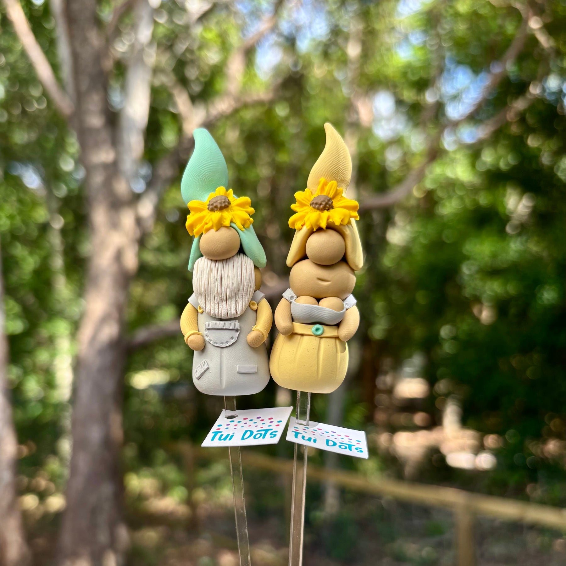 Tiny Gnomes | Sunflowers | Roderick & Patsy