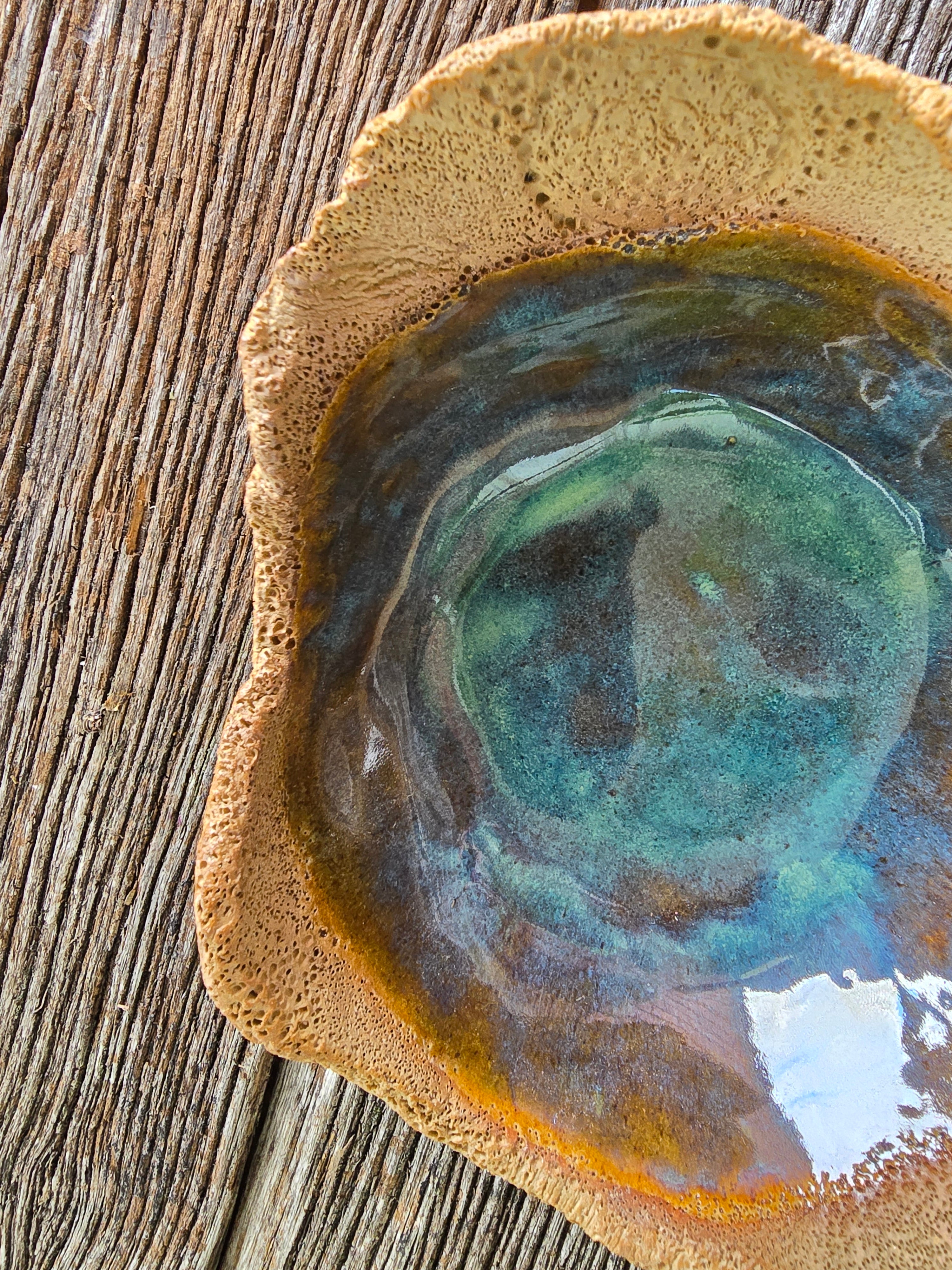 Rockpool series textured bowl