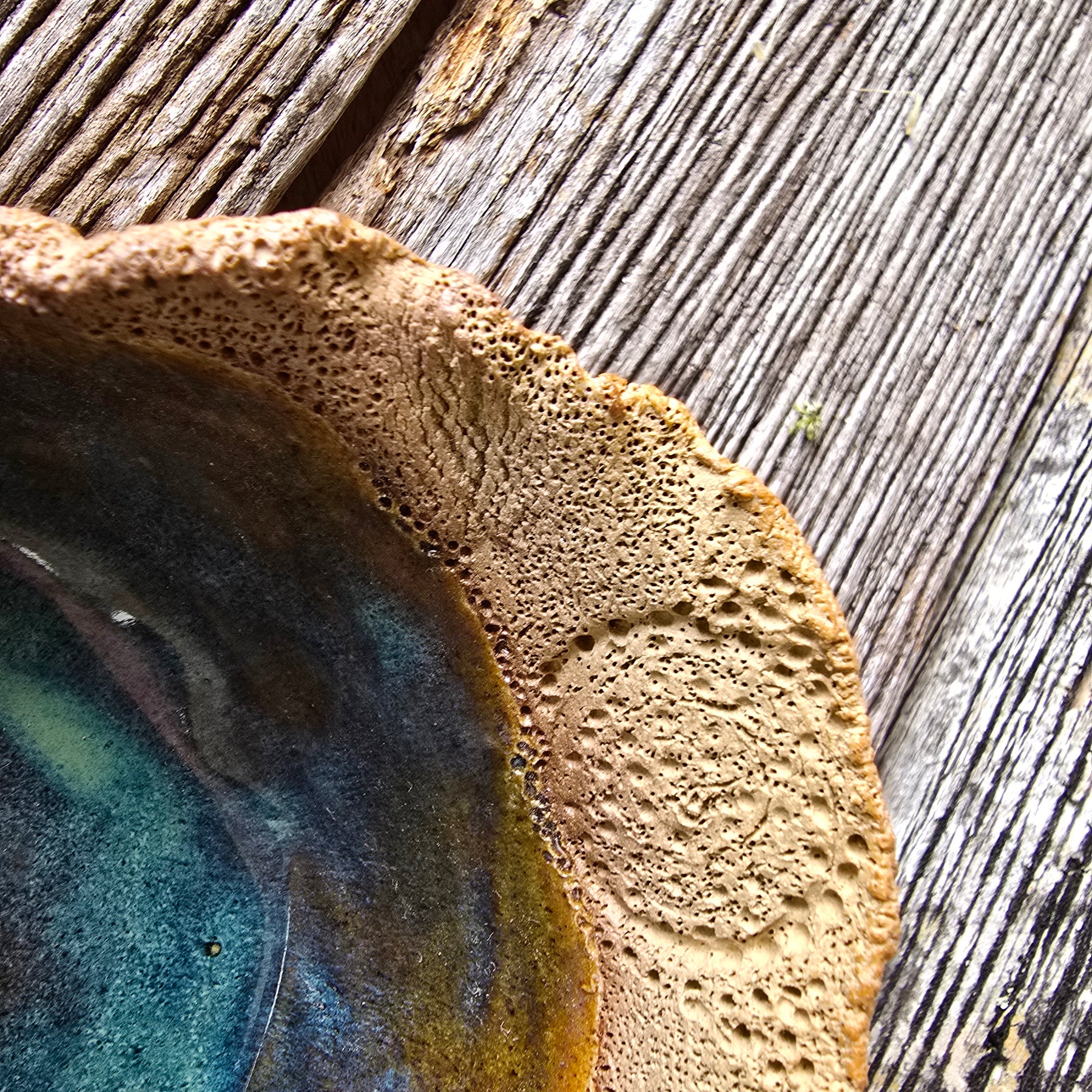 Rockpool series textured bowl