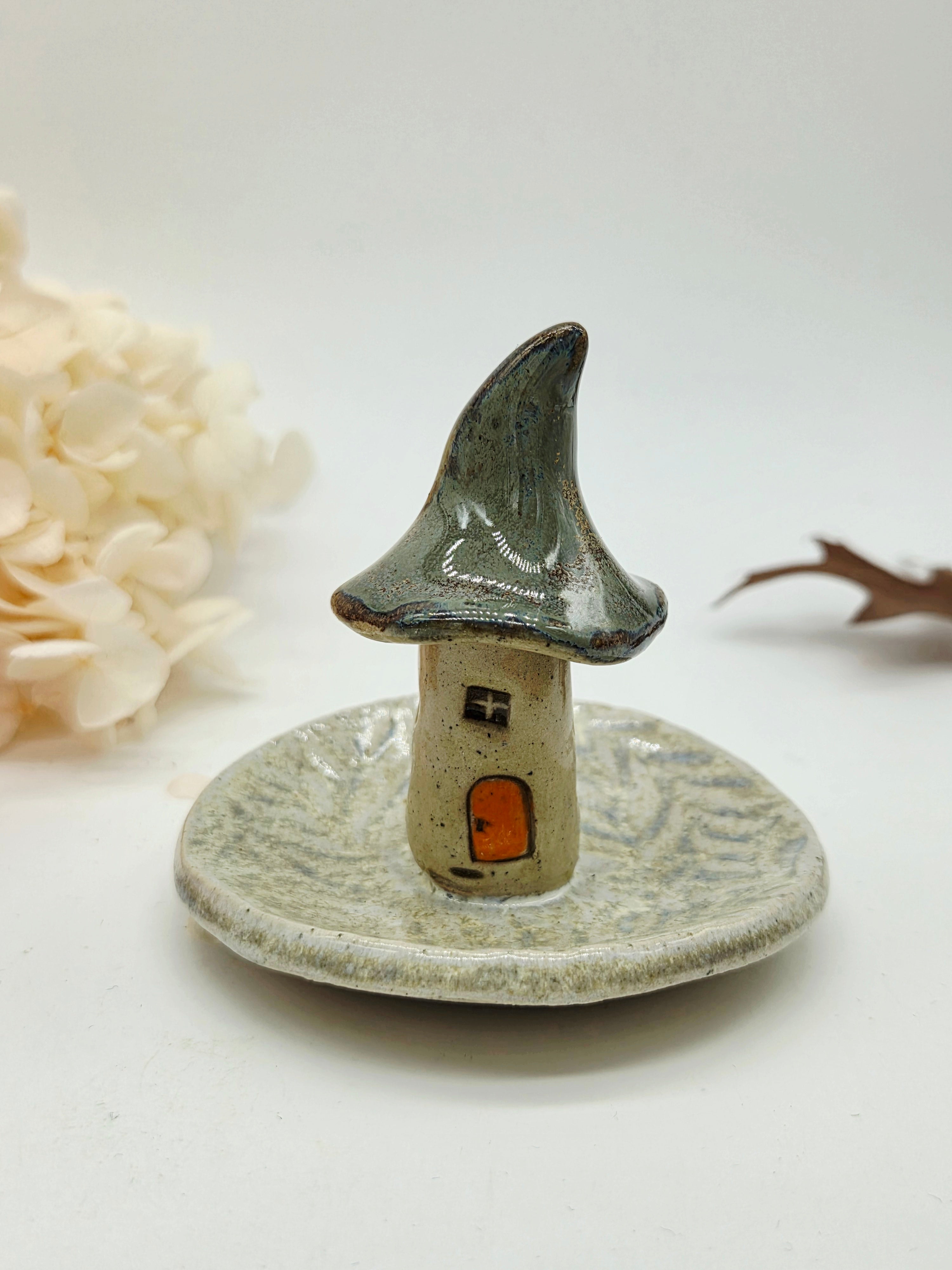 Toadstool Ring Dish Moonlight and Smoke