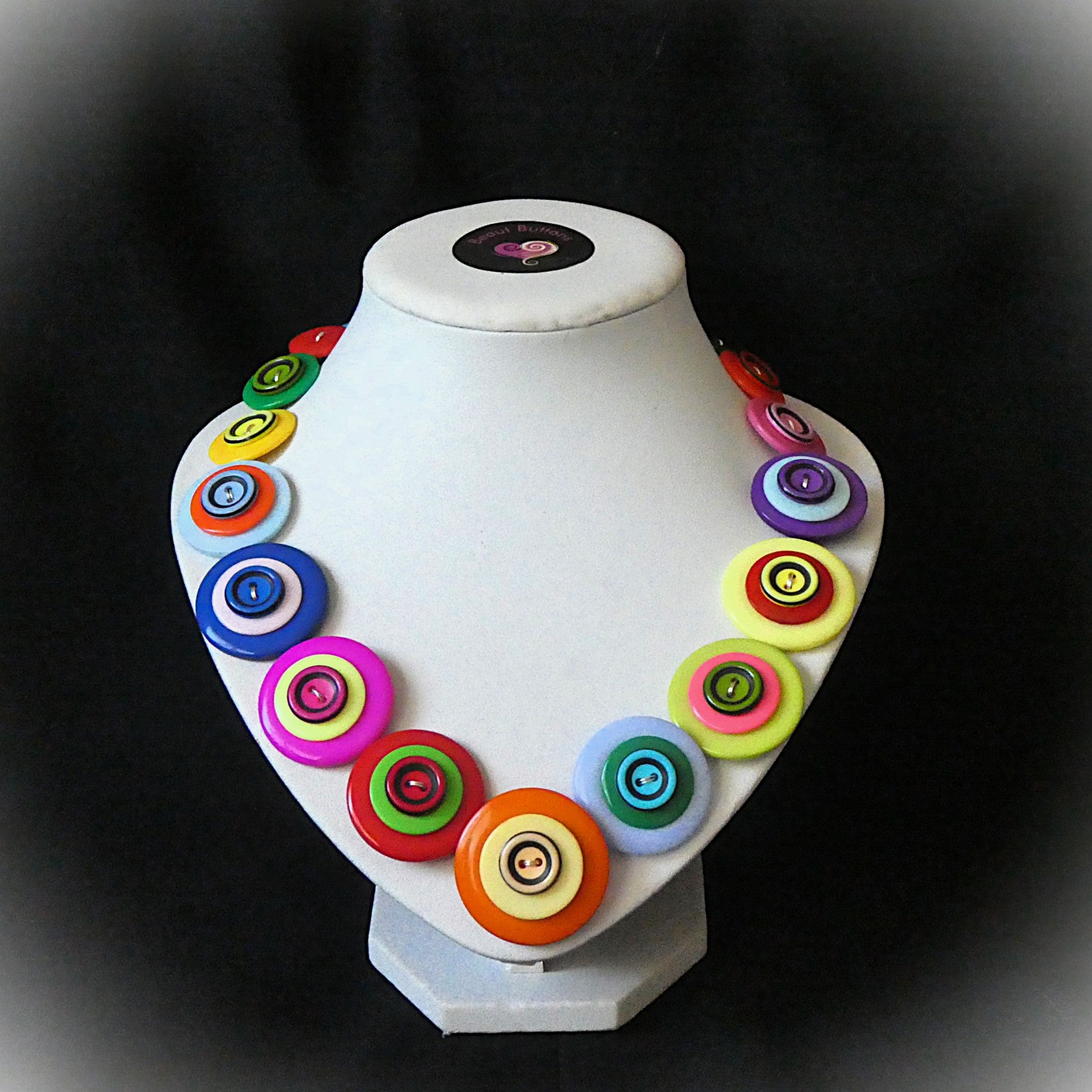 Button necklace and earrings - Round and Round