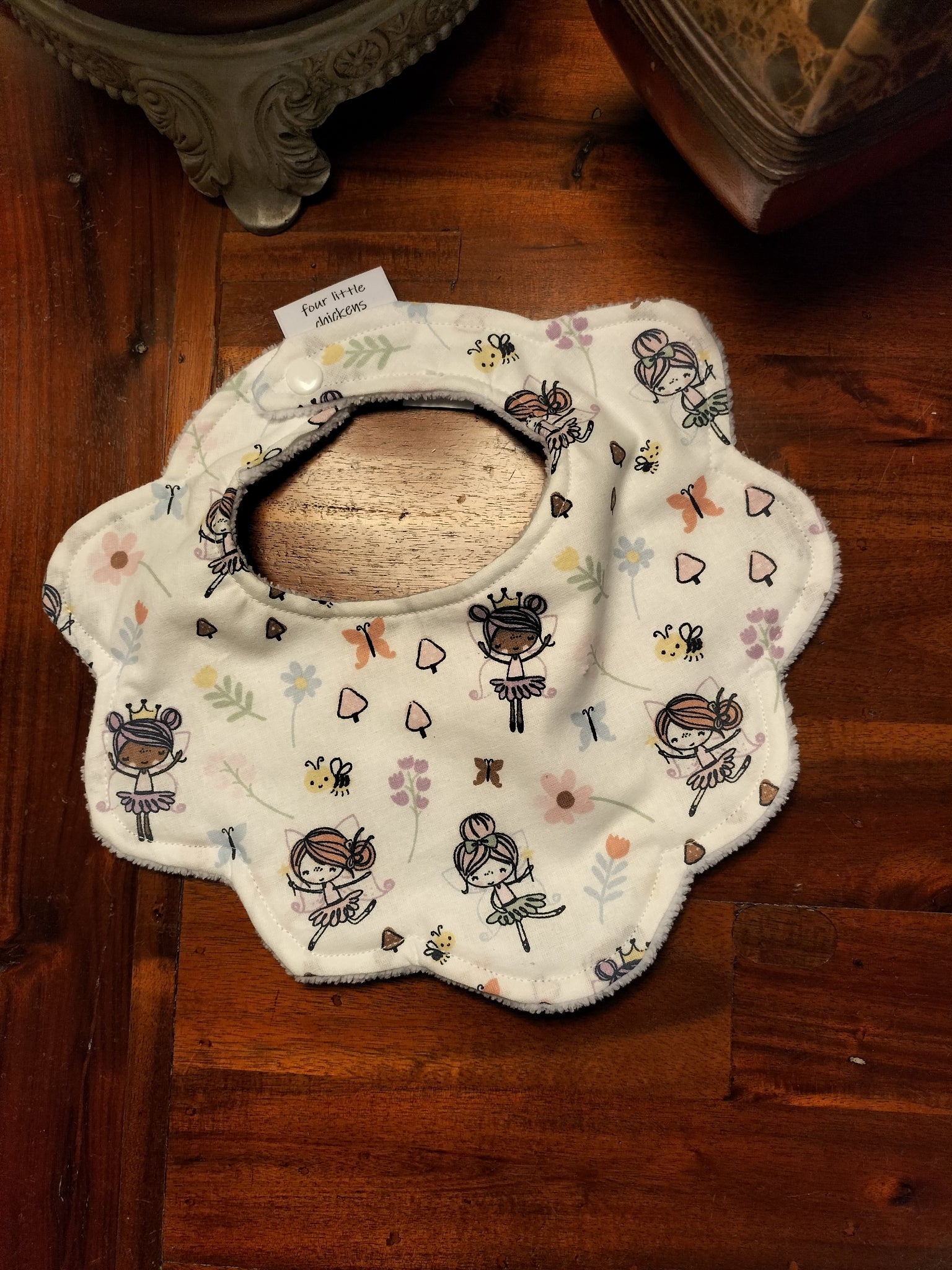 SCALLOPED BALLERINA BIB