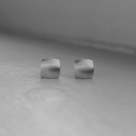 med domed square studs