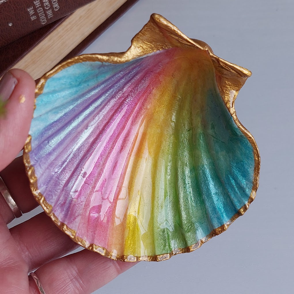 Rainbow gift - Real Shell trinket dish - Hand Painted rainbow