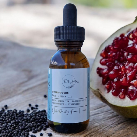 SuperFood face & neck oil. Chia, Pomegranate + Prickly Pear.