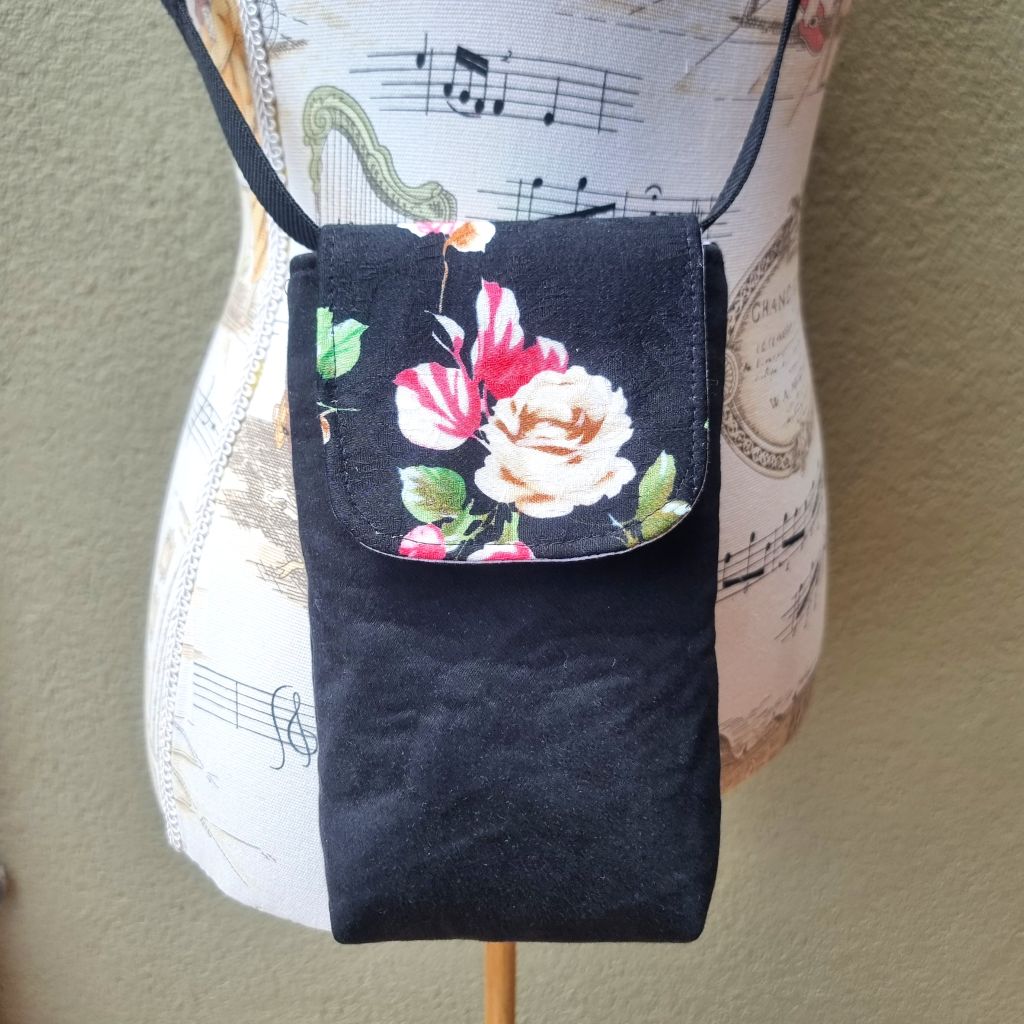 Upcycled small phone messenger bag - coral & latte roses on black