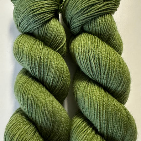 Optillian Green - 4ply Deluxe Hand Dyed Yarn