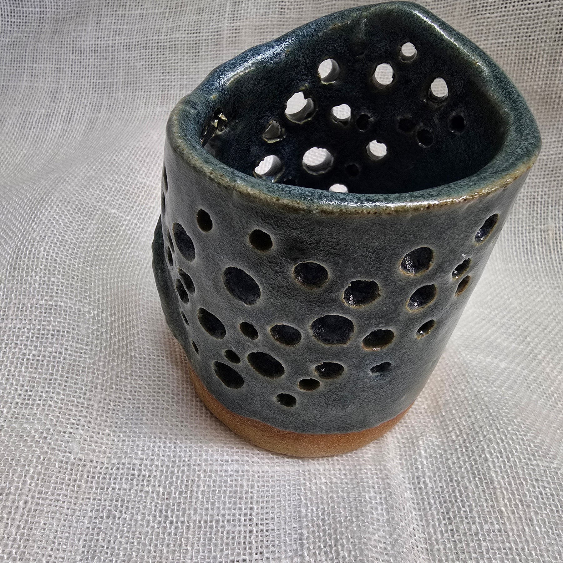 Candle holder