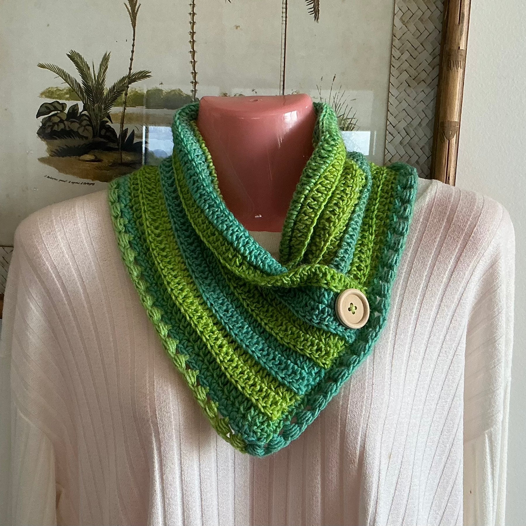 Neckwarmers, Scarf, Cowl - Green Acrylic Cowl