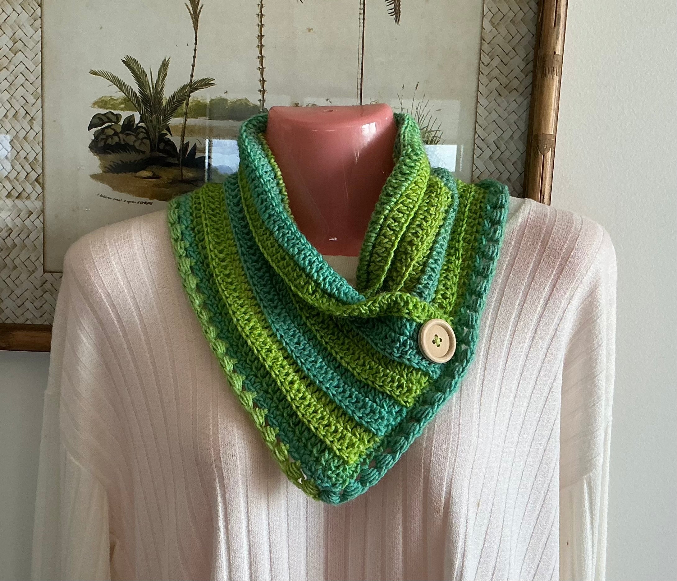 Neckwarmers, Scarf, Cowl - Green Acrylic Cowl