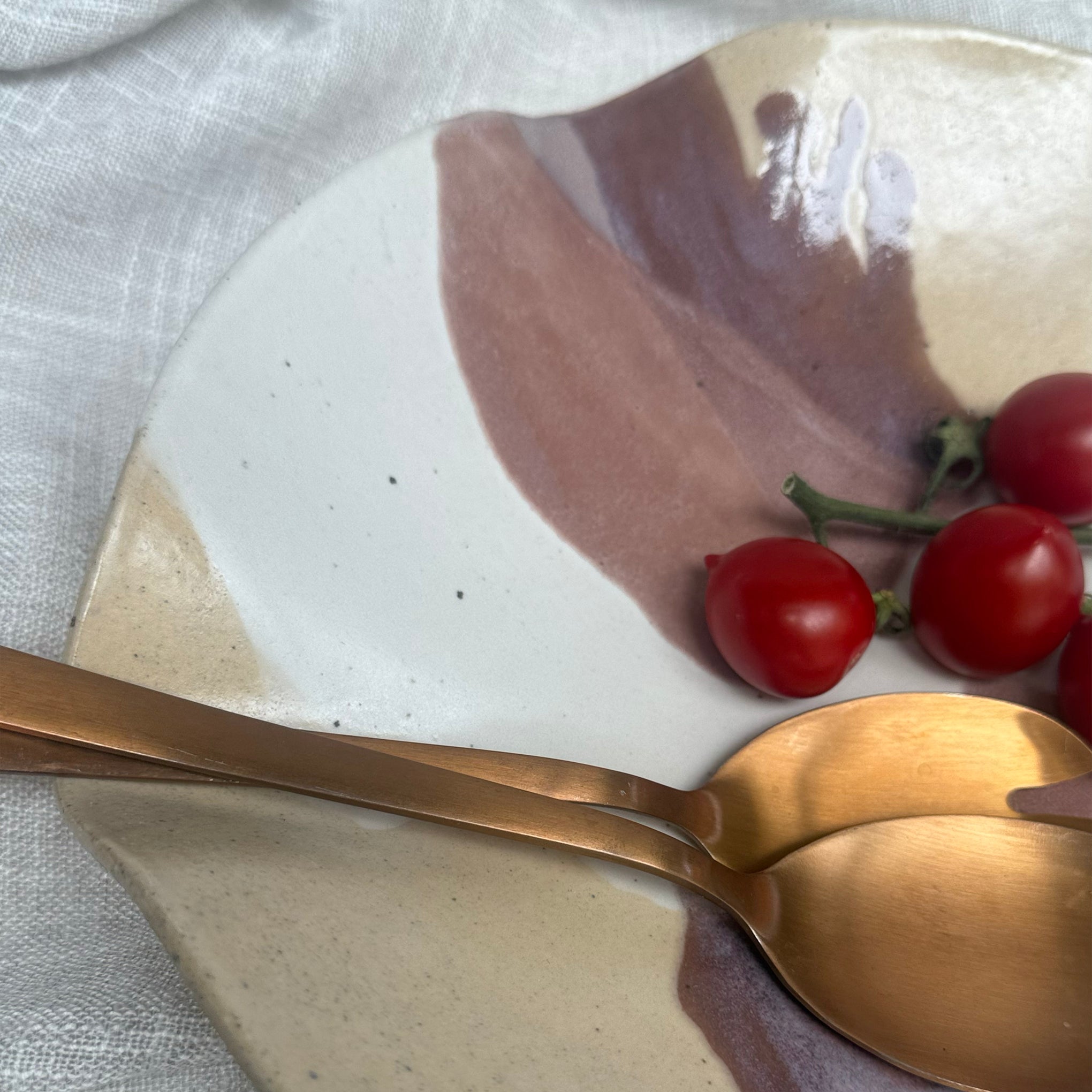 Ceramic Wave Bowl 26cm x 26cm