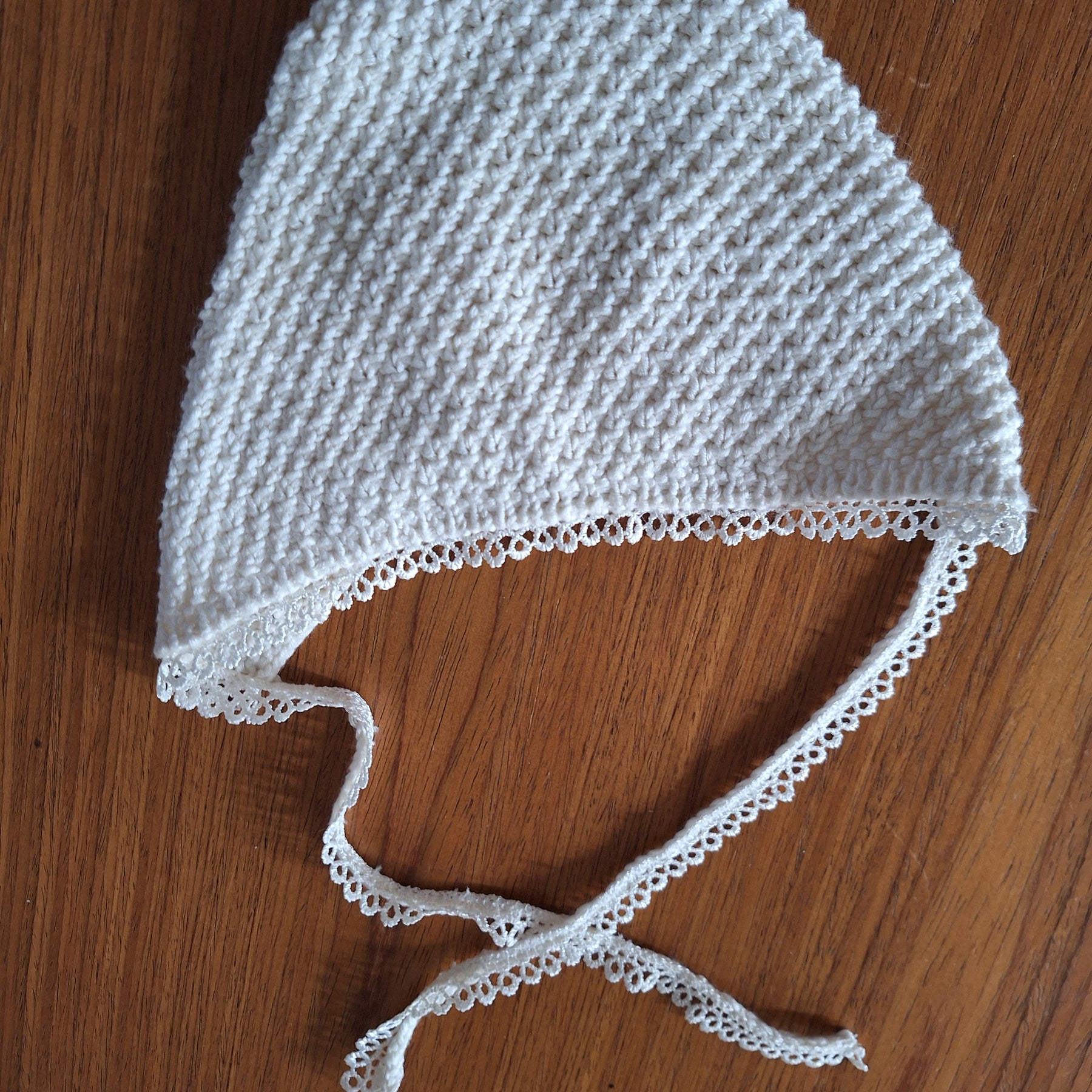 Baby Bonnet Handknitted in soft bamboo-cotton yarn for sensitive skin