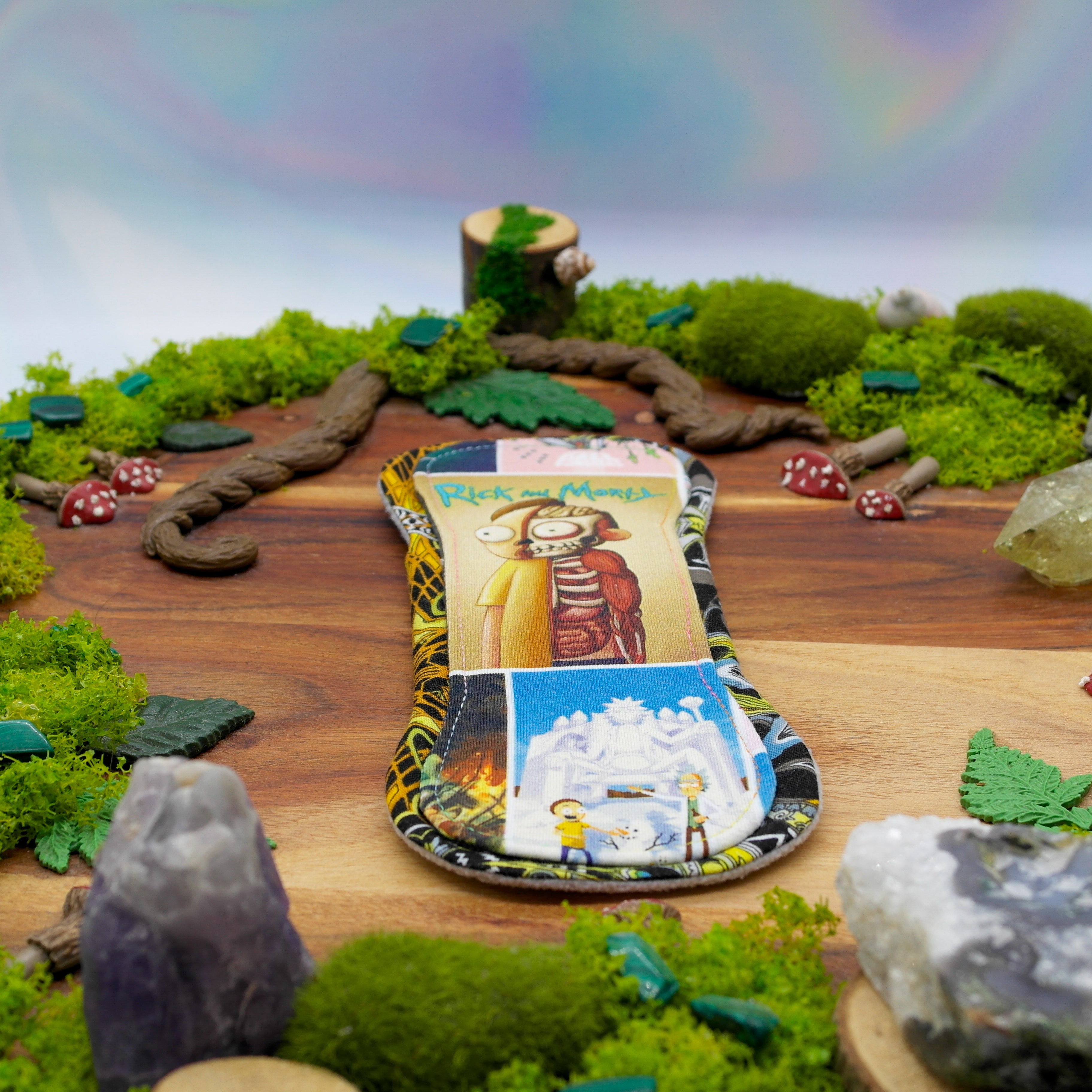 Handmade reusable cloth pad 8" Heavy (Flutter) - R&M golden