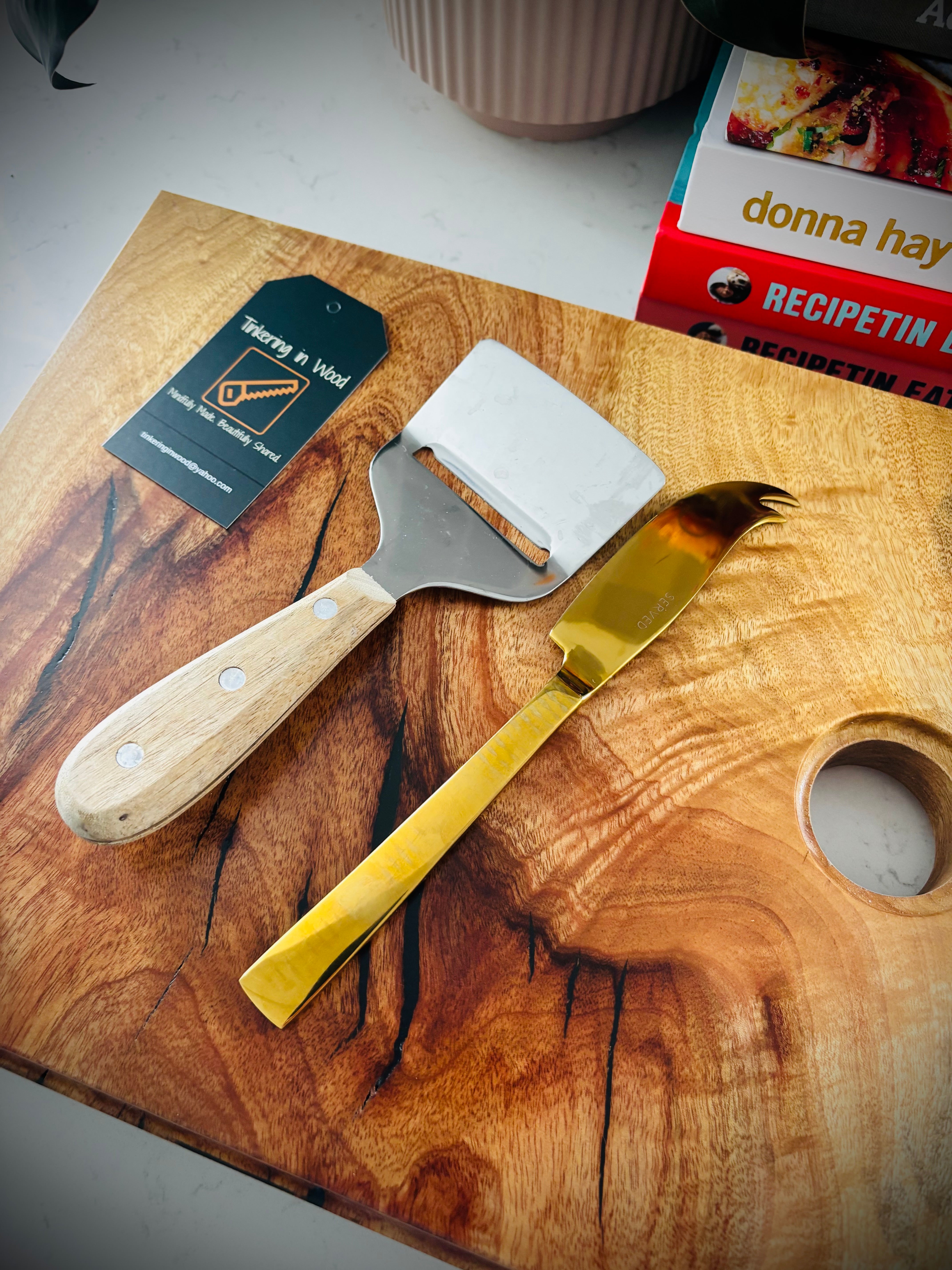 Hardwood Camphor Laurel Charcuterie Board 270x330x35mm