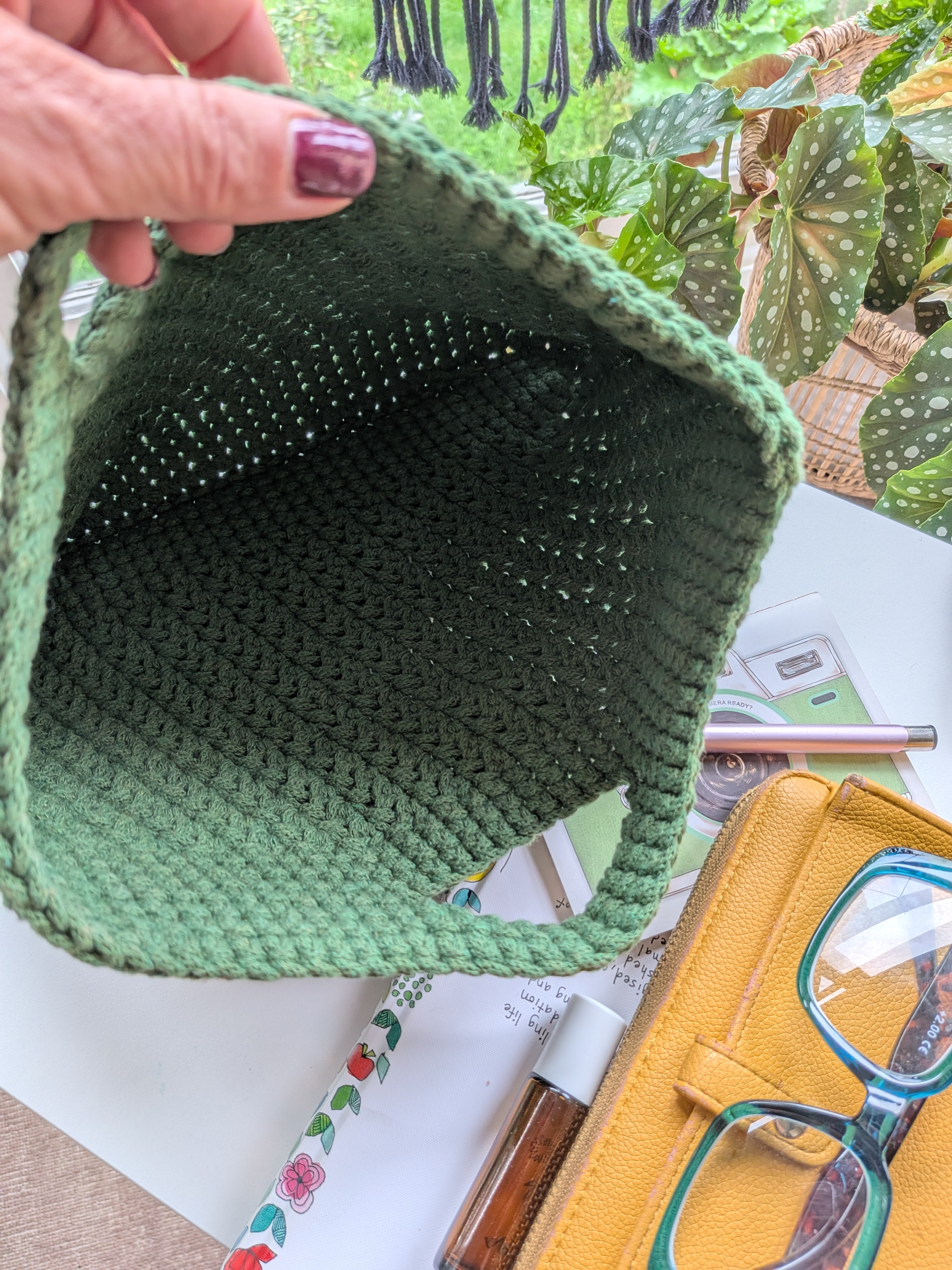 The Yarra Bag, Handmade Crochet Everyday Handbag in Fern Green