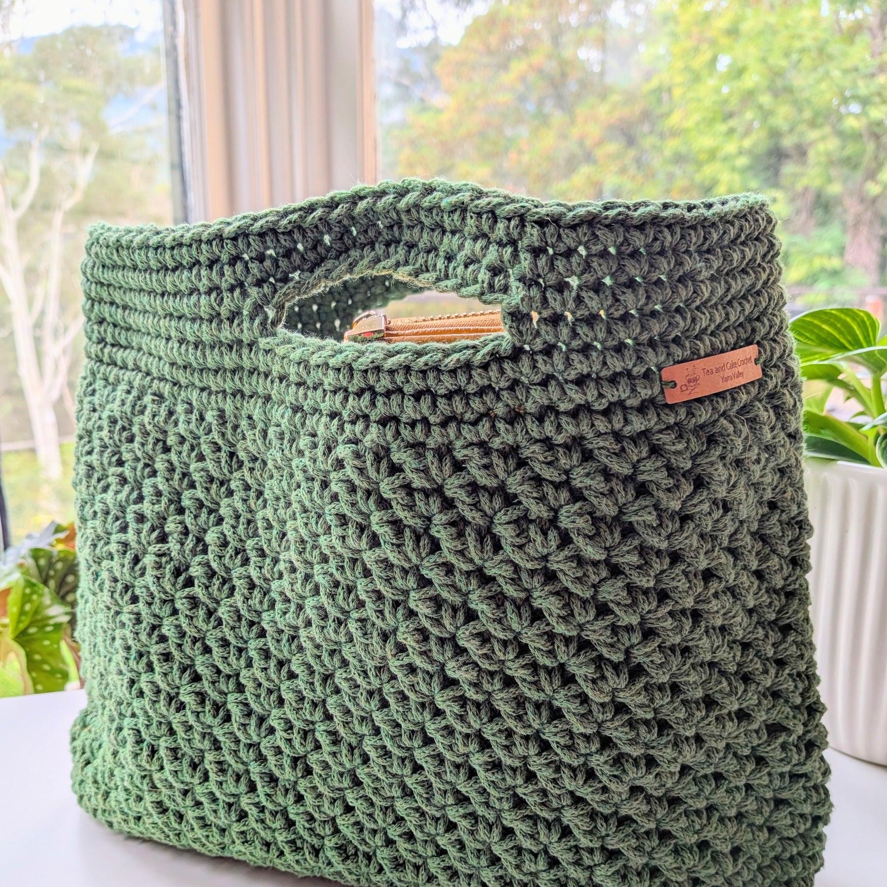 The Yarra Bag, Handmade Crochet Everyday Handbag in Fern Green