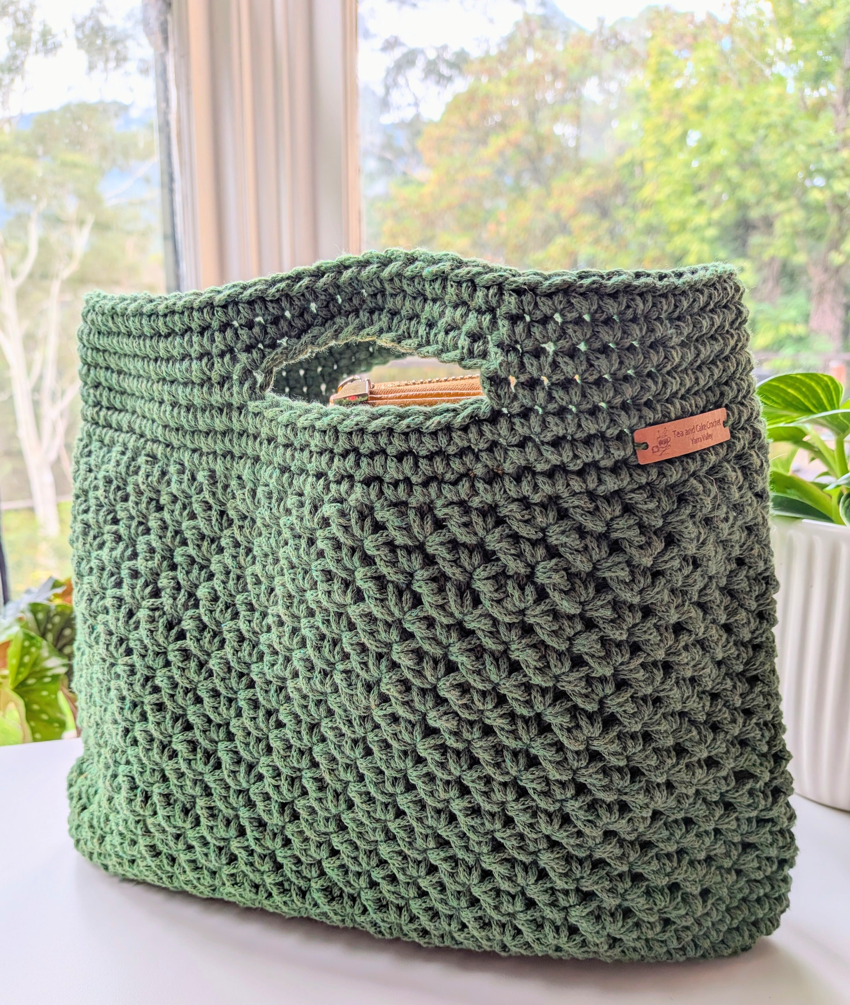 The Yarra Bag, Handmade Crochet Everyday Handbag in Fern Green