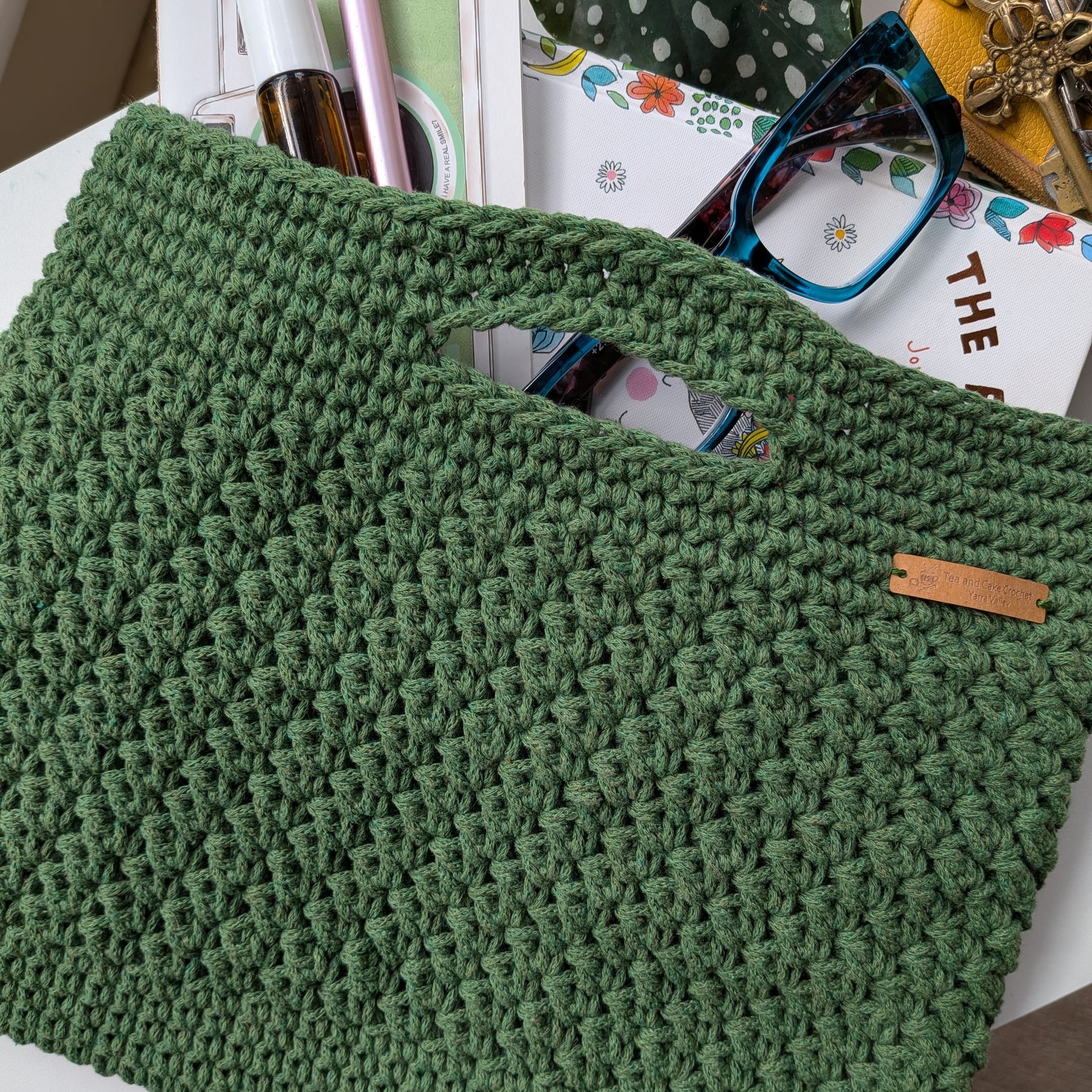 The Yarra Bag, Handmade Crochet Everyday Handbag in Fern Green